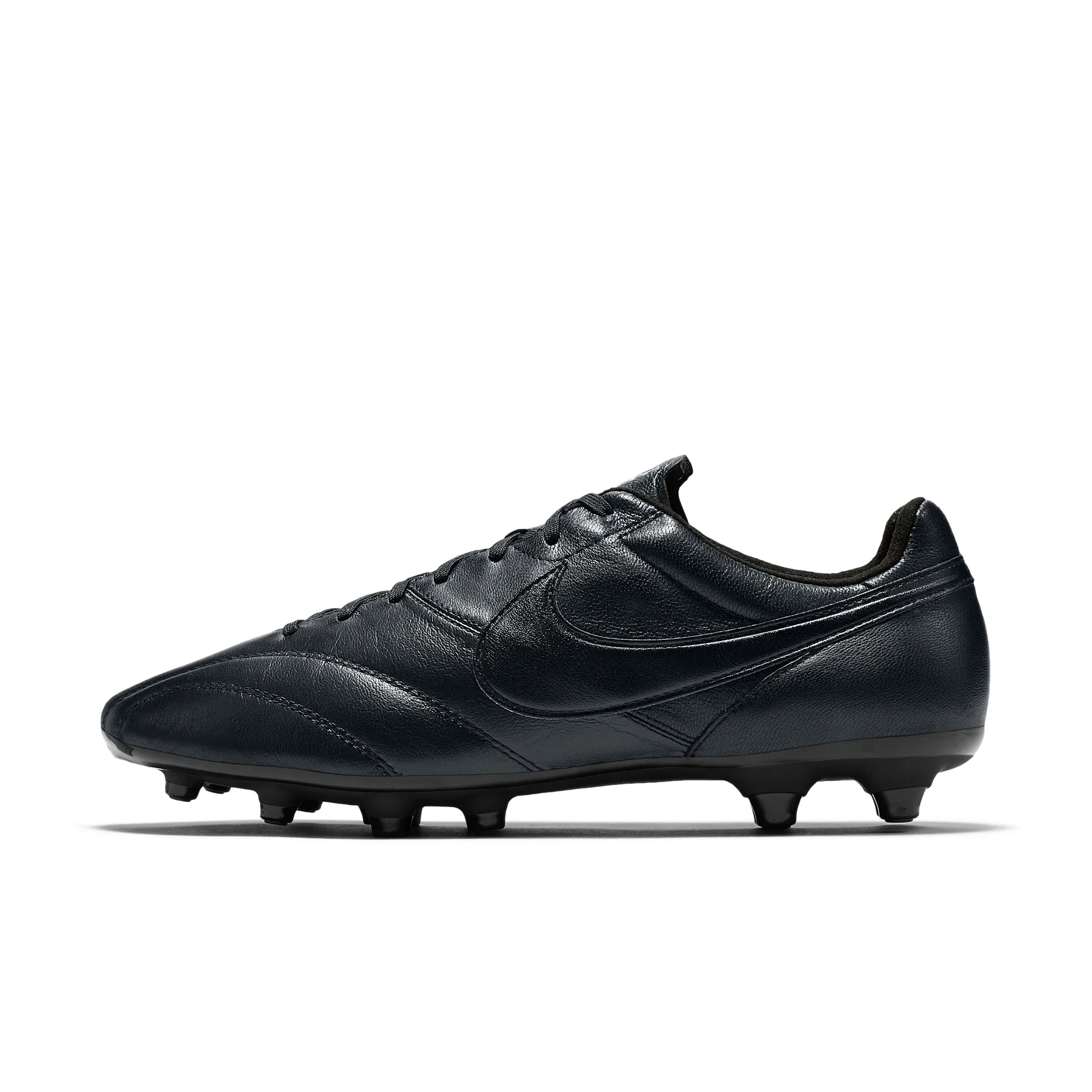 THE NIKE PREMIER