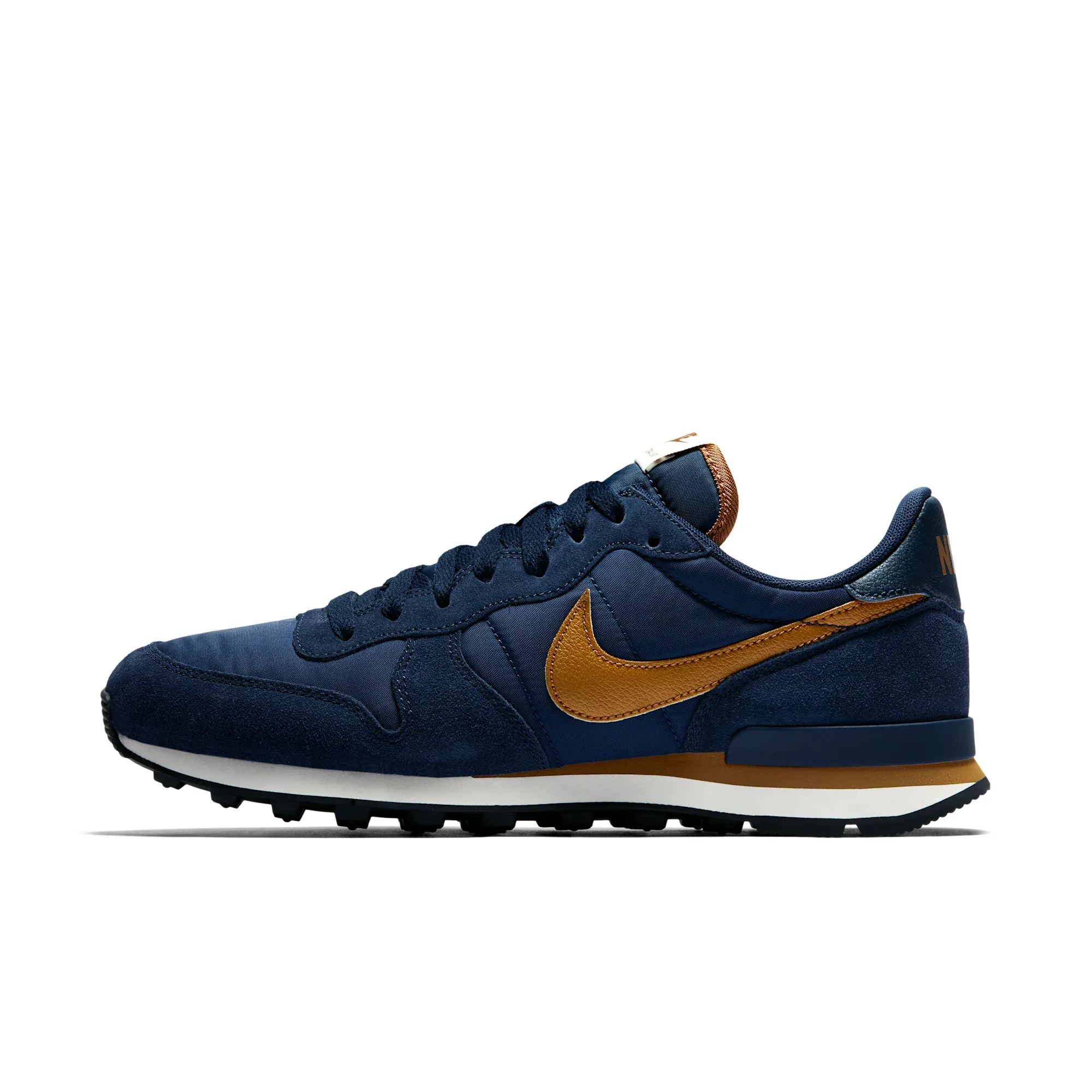 NIKE INTERNATIONALIST