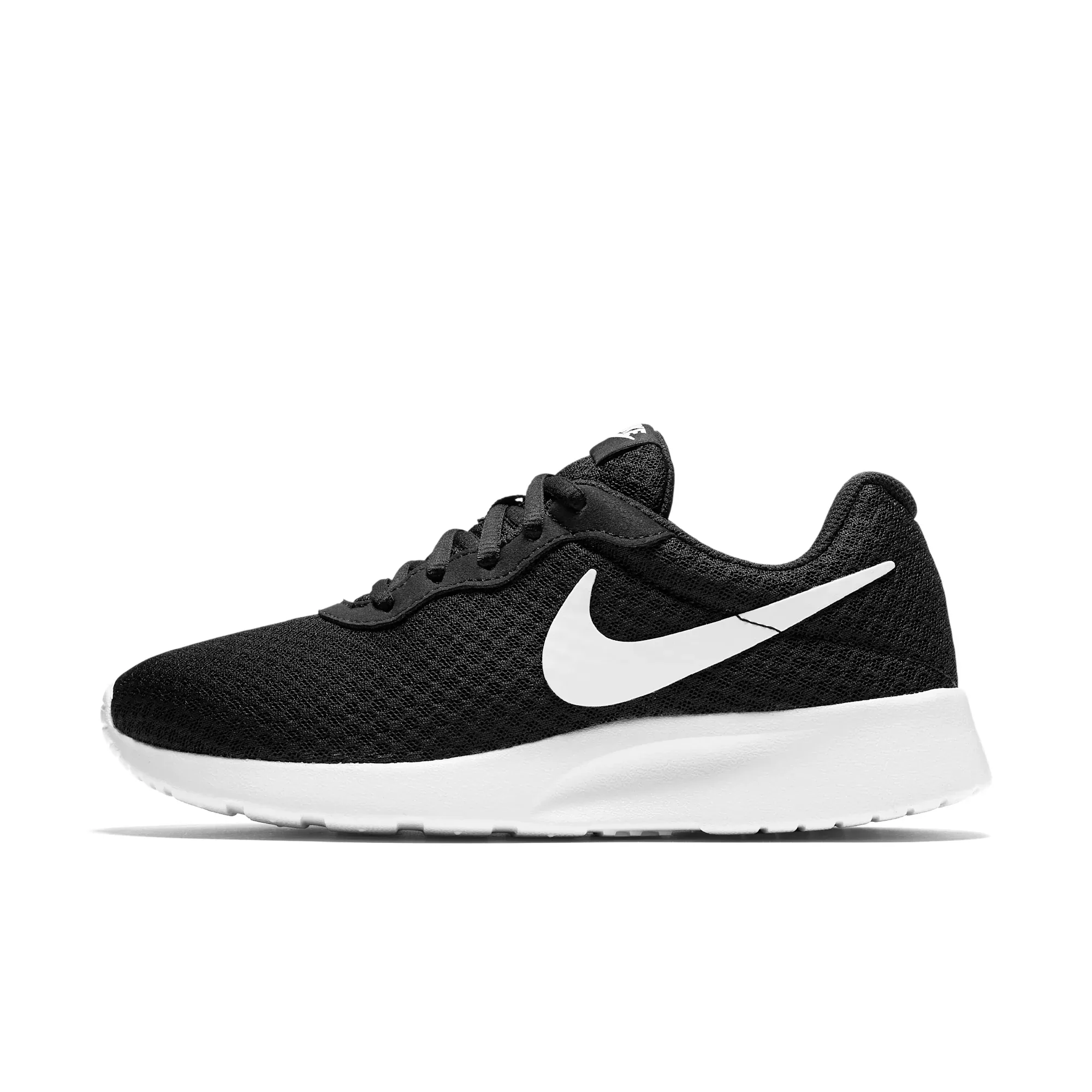 Nike Tanjun