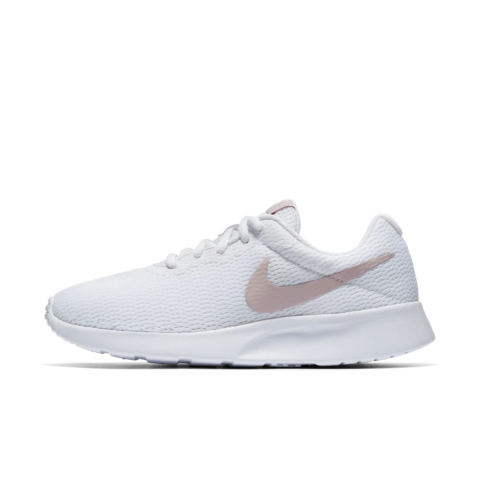 Nike Tanjun