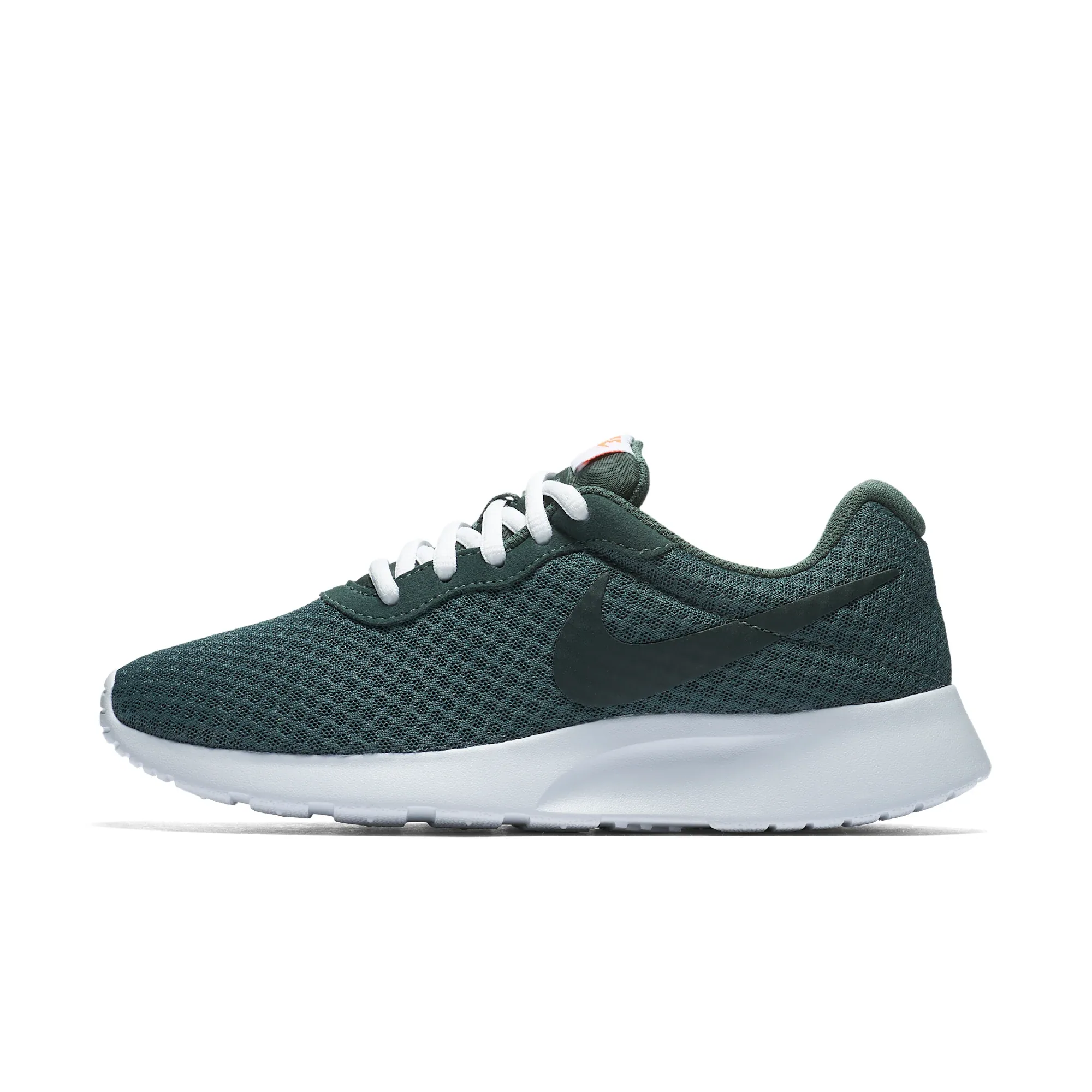 Nike Tanjun