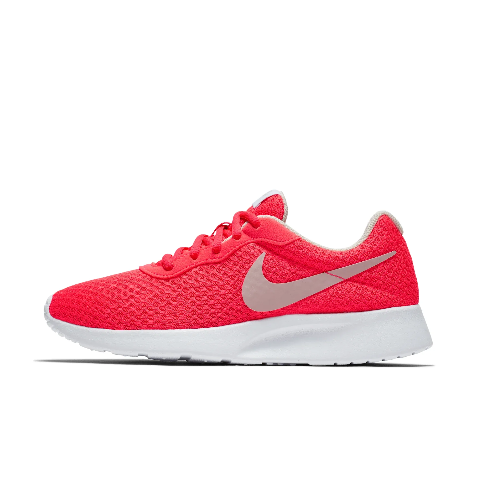 Nike Tanjun