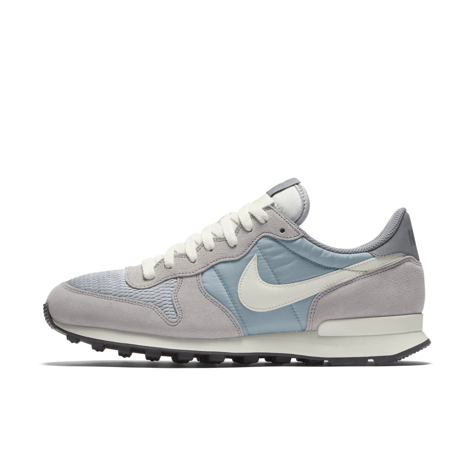 NIKE INTERNATIONALIST