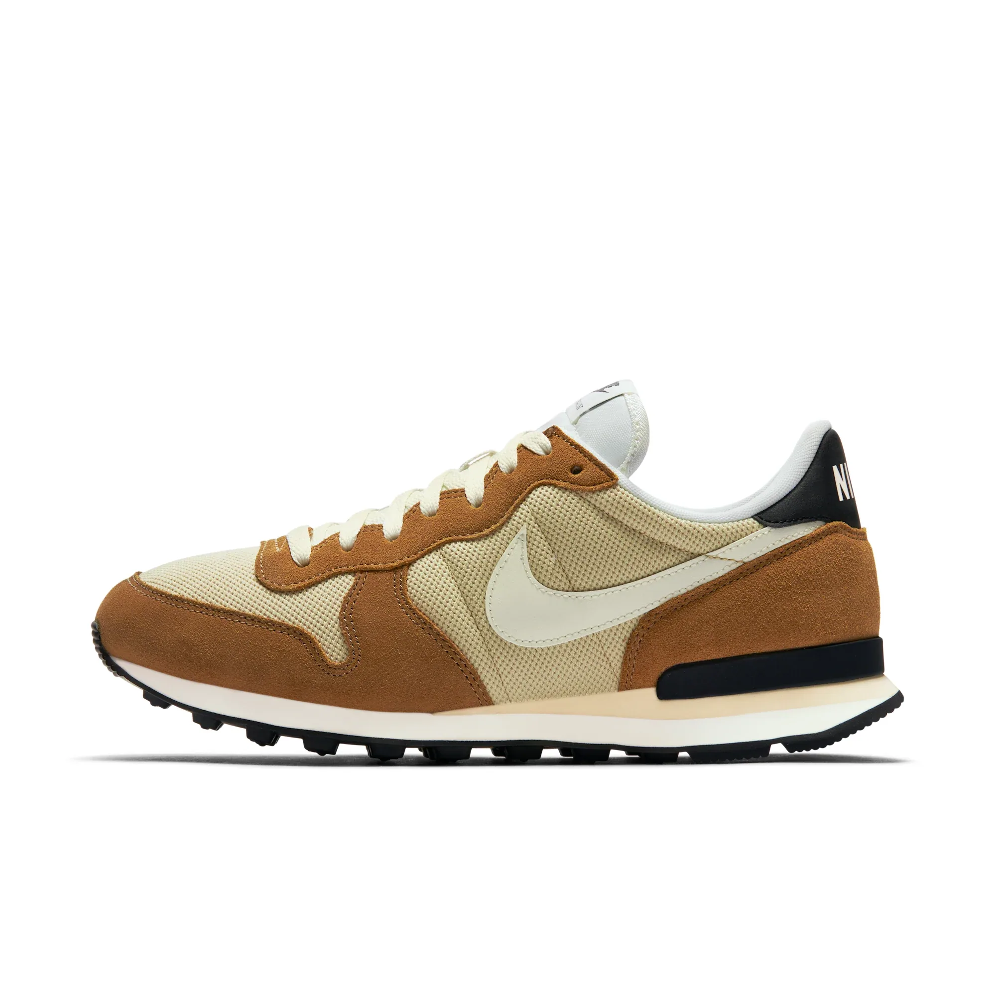 NIKE INTERNATIONALIST