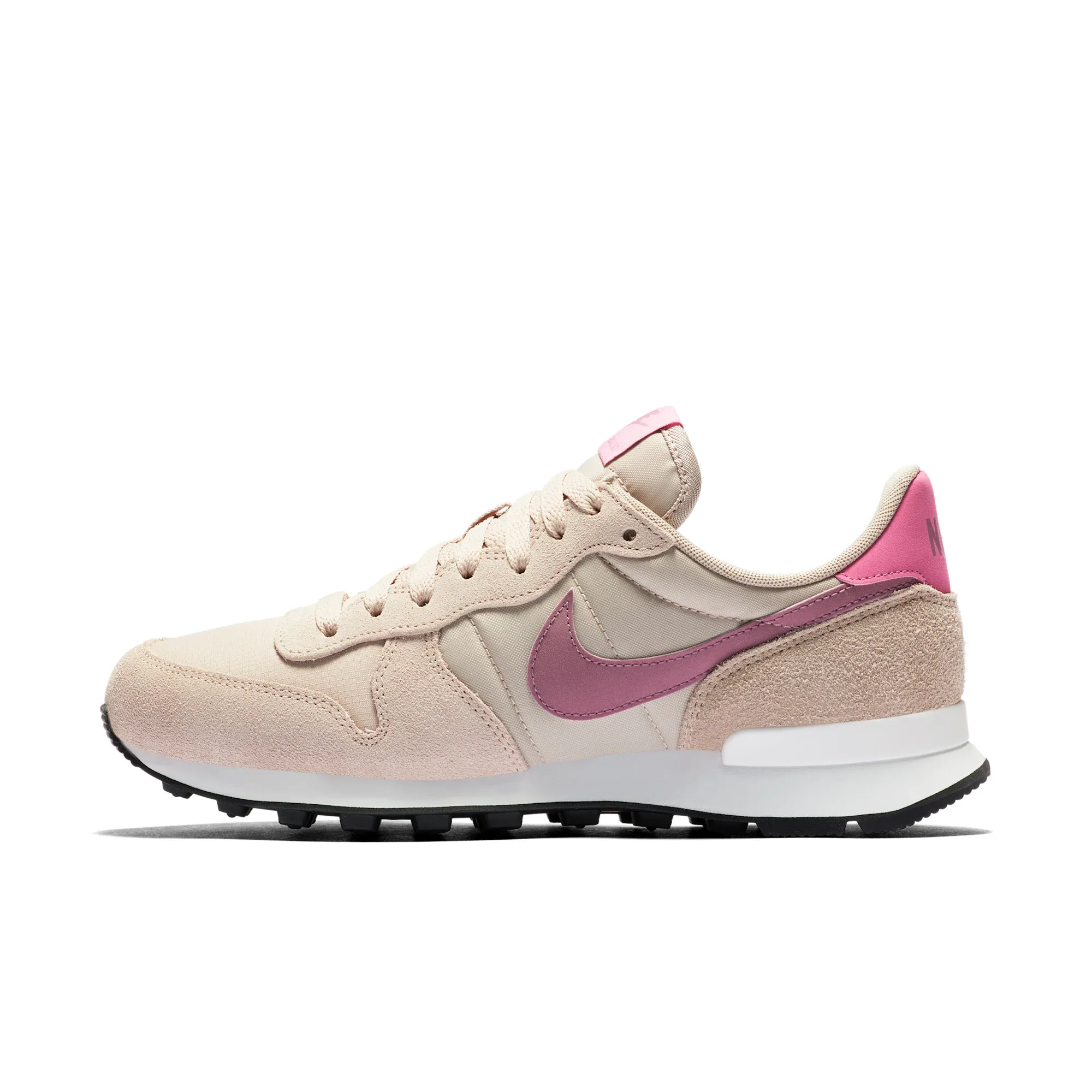 Nike Internationalist