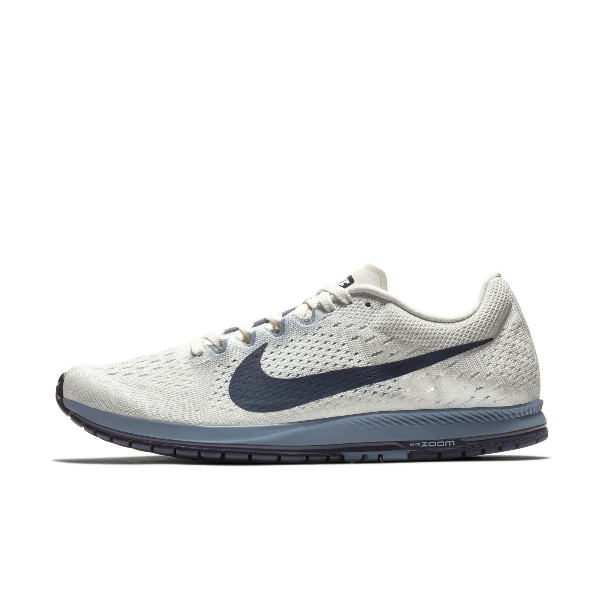 NIKE ZOOM STREAK 6