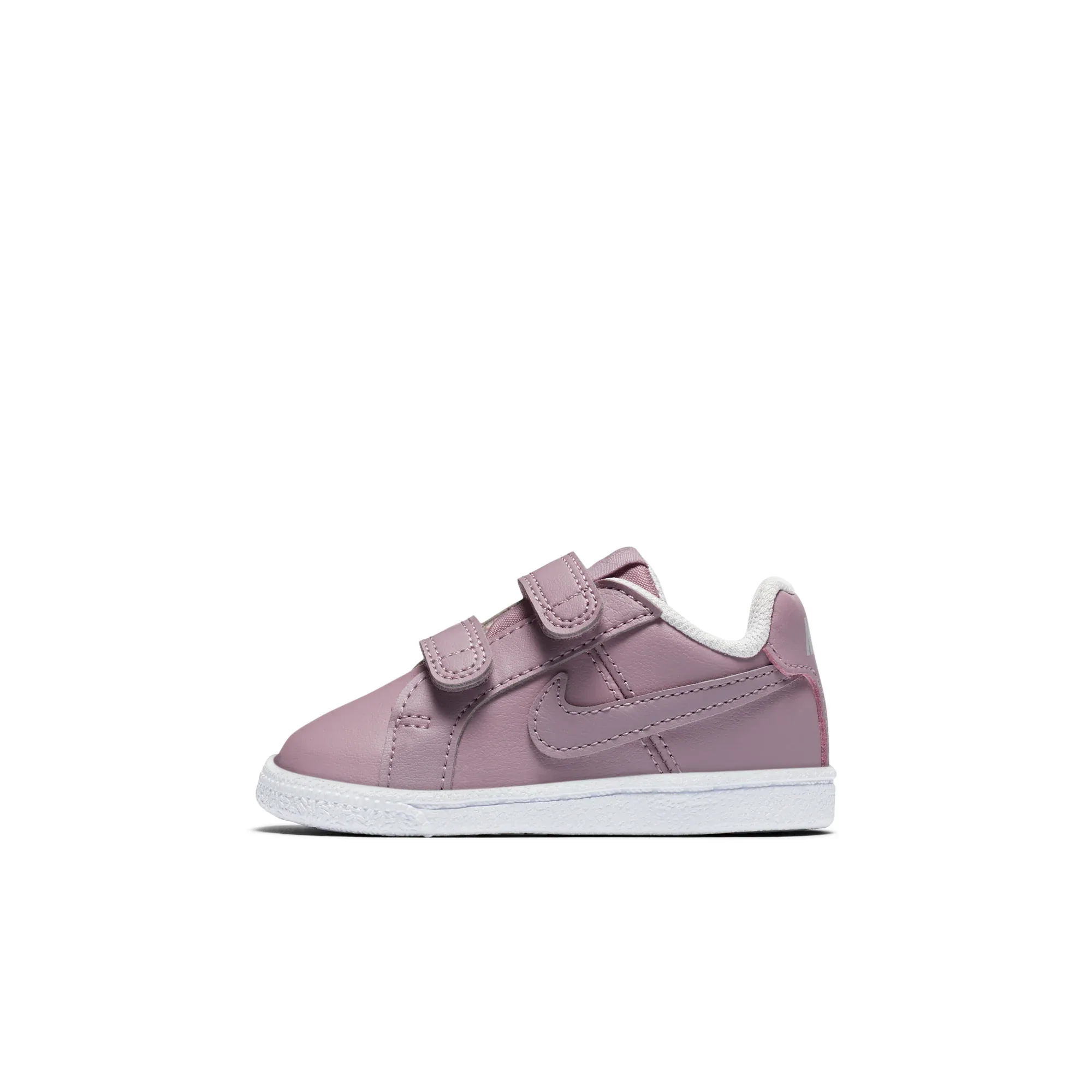 Nike Court Royale