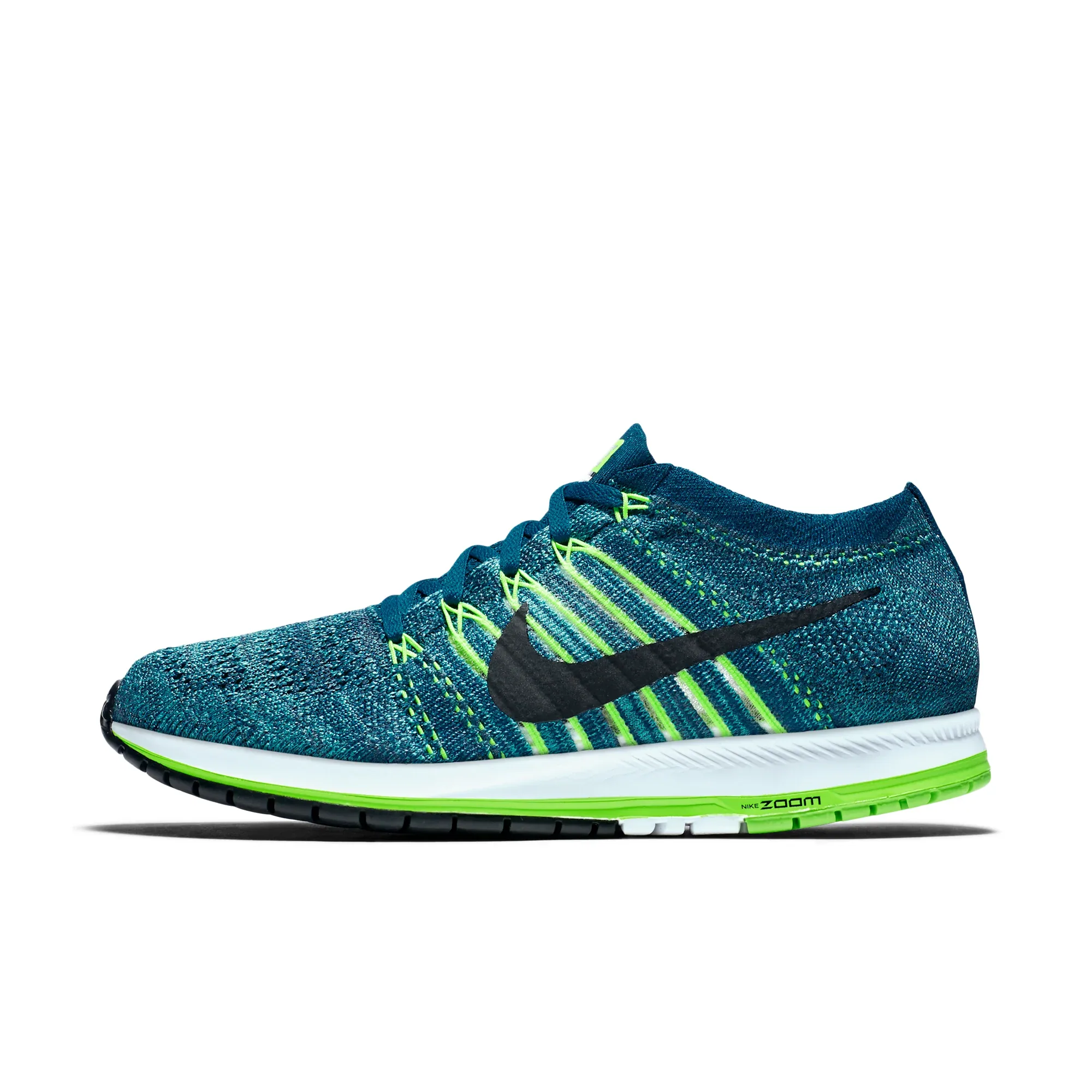 NIKE FLYKNIT STREAK