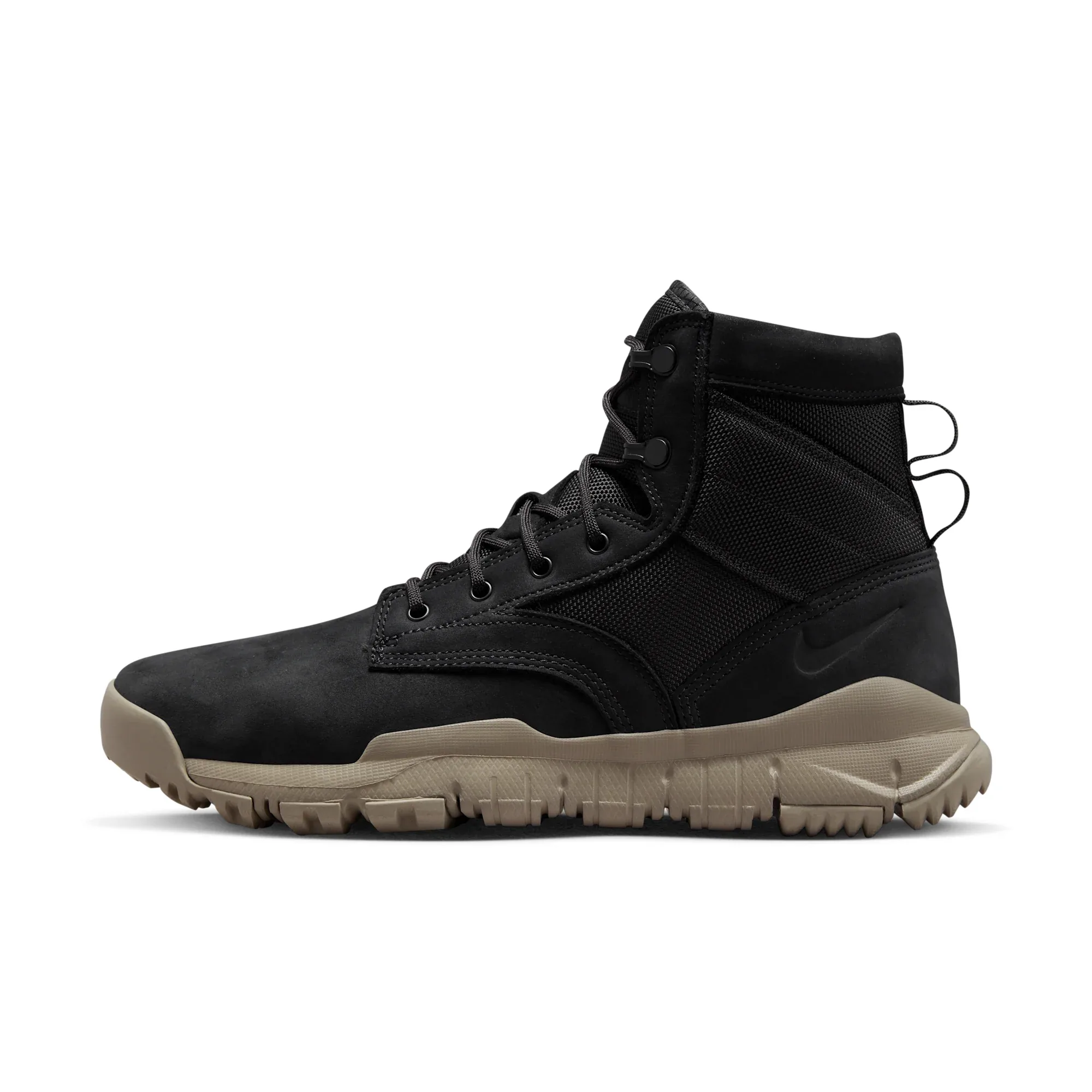 Nike SFB