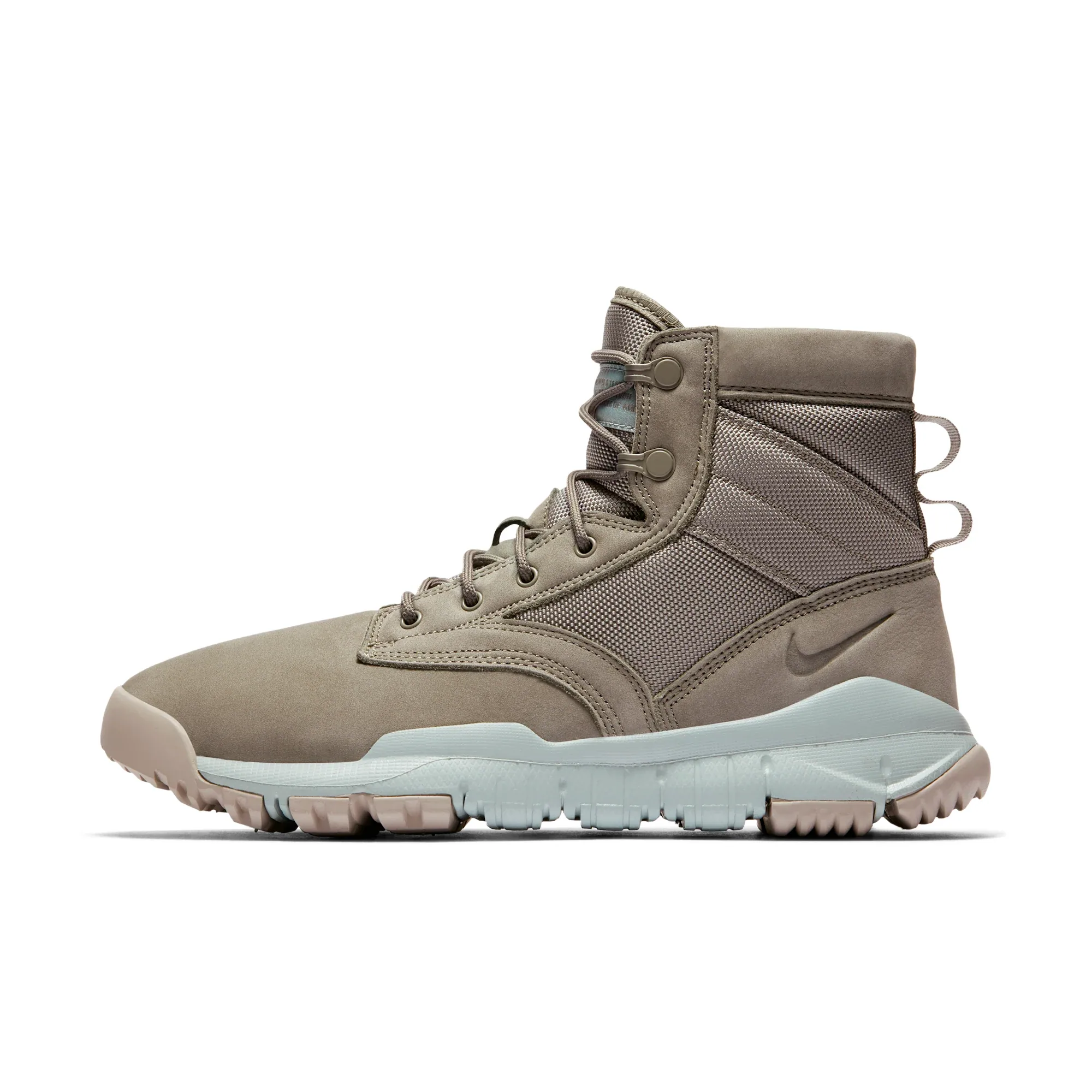 Nike SFB