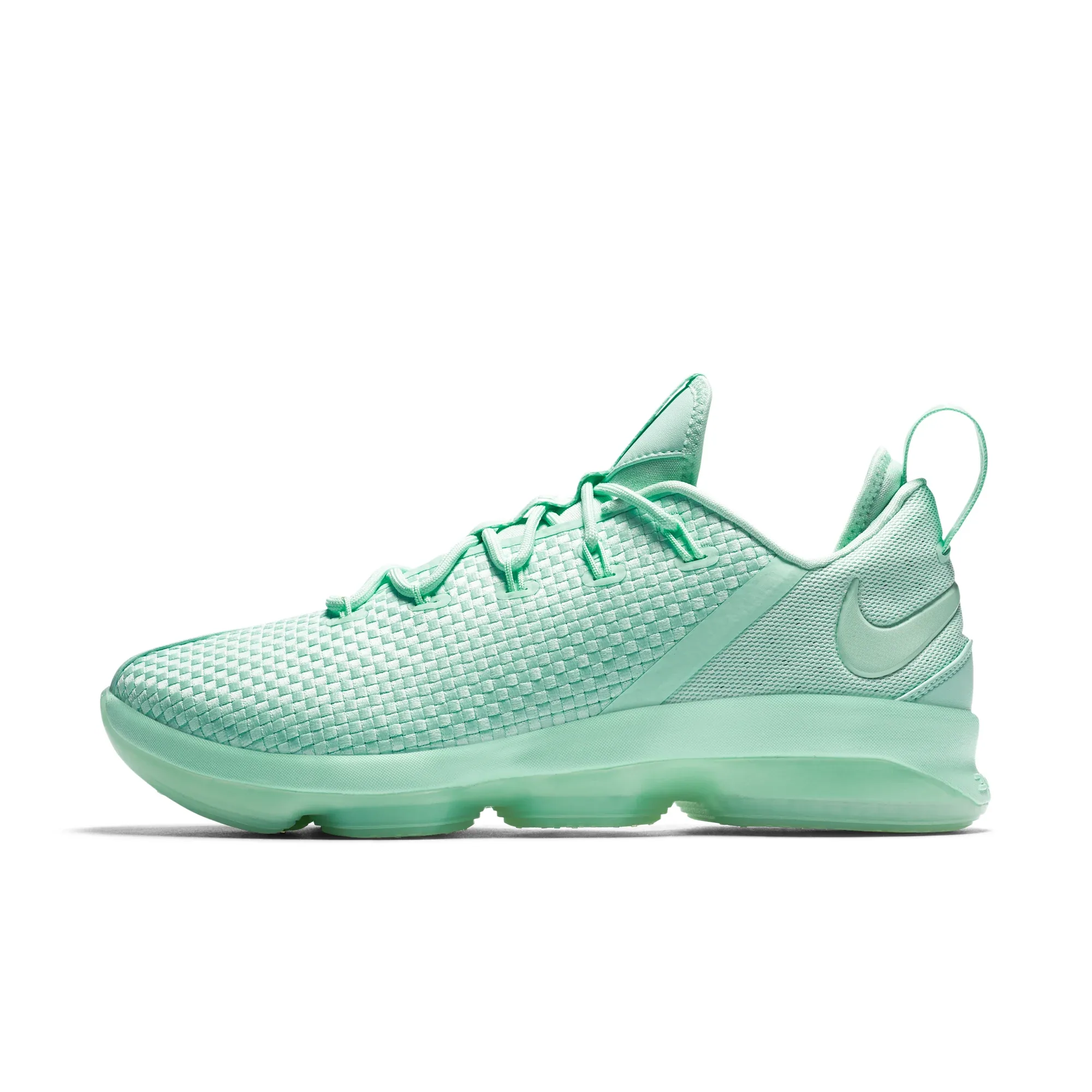 LEBRON XIV LOW