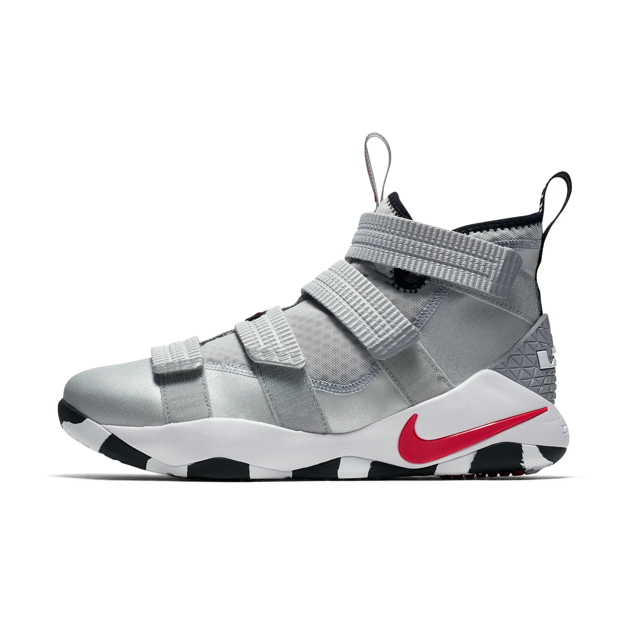 LEBRON SOLDIER XI SFG EP