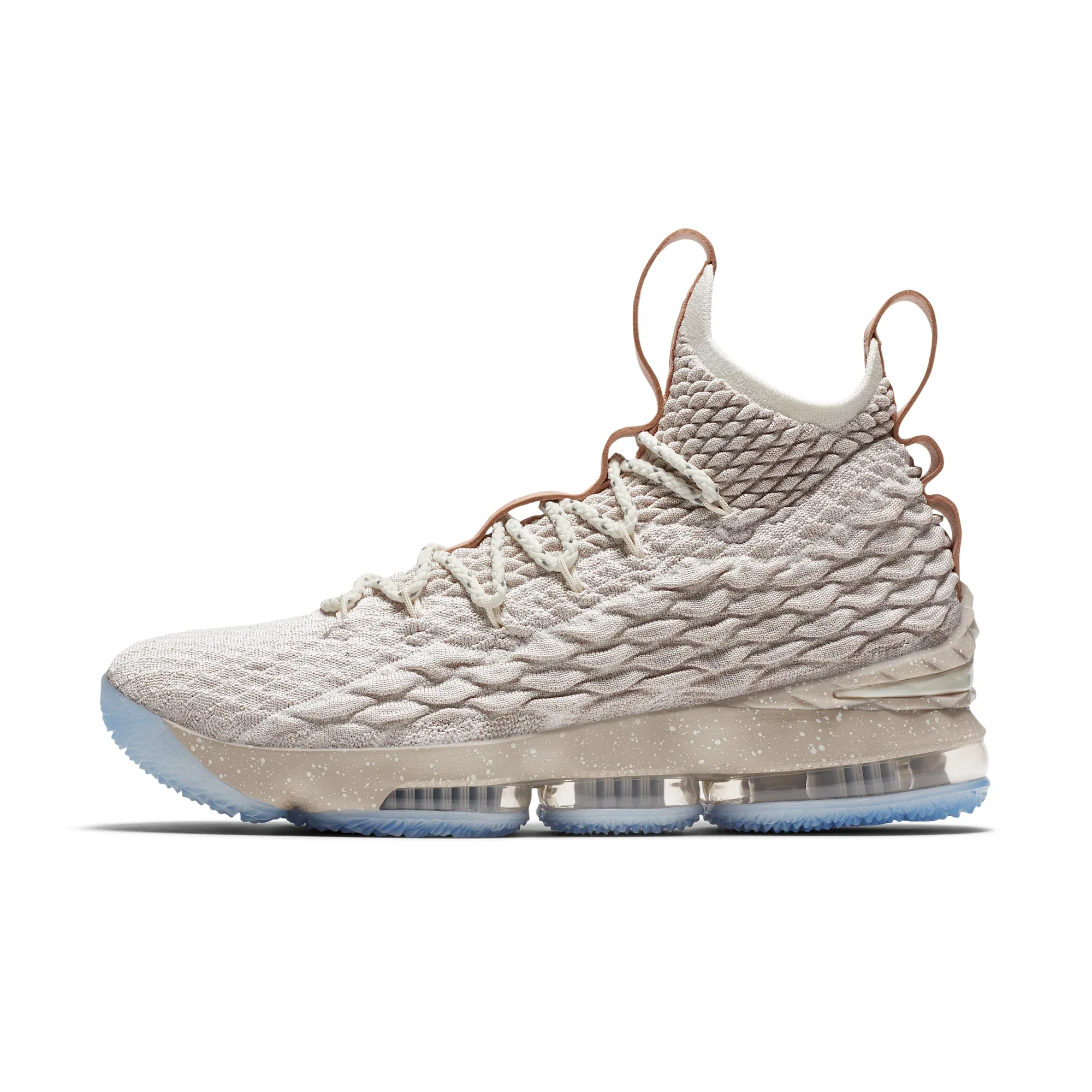 LEBRON XV EP