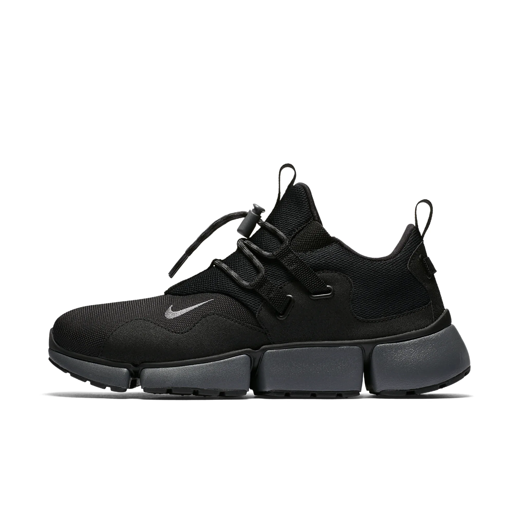 NIKE POCKETKNIFE DM