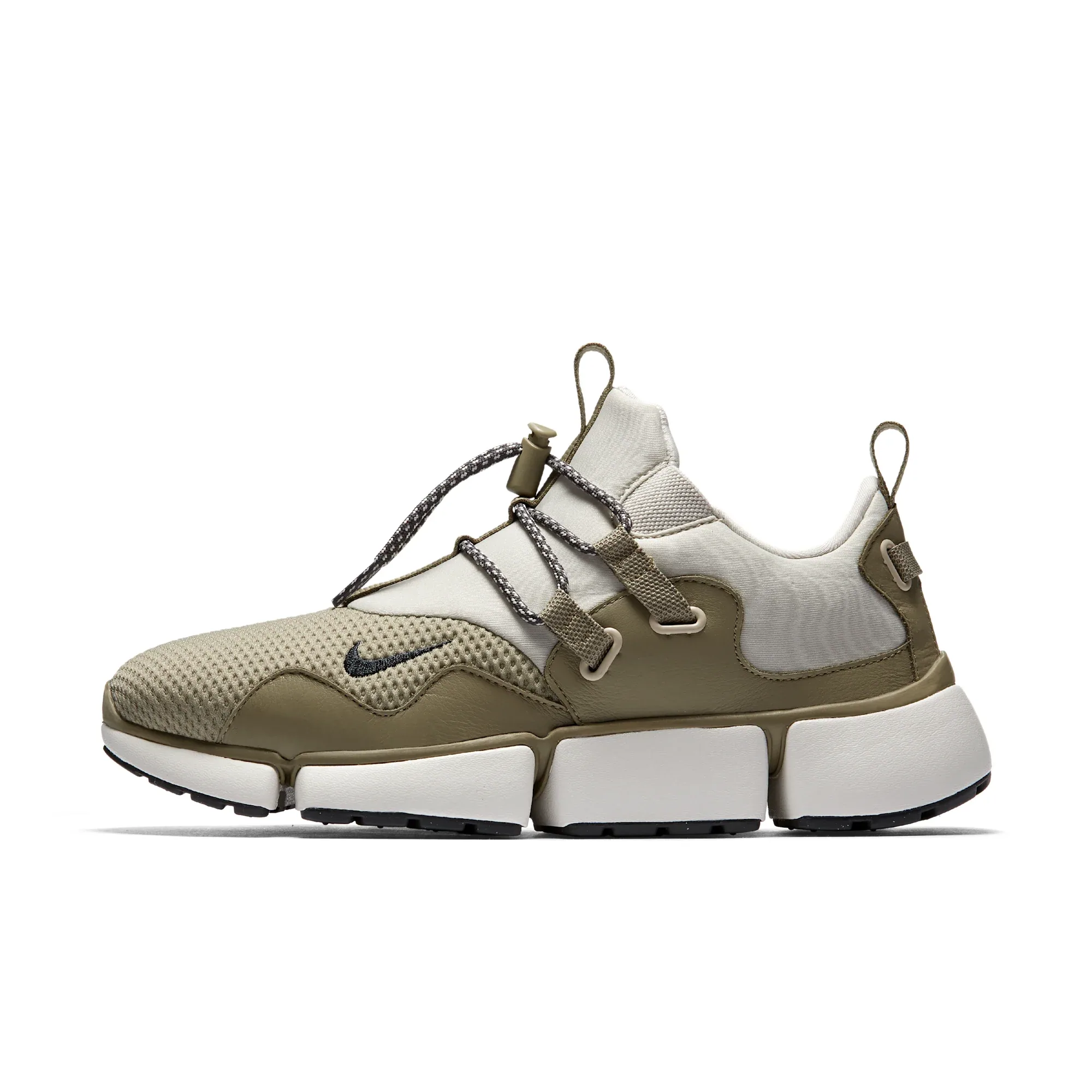 NIKE POCKETKNIFE DM