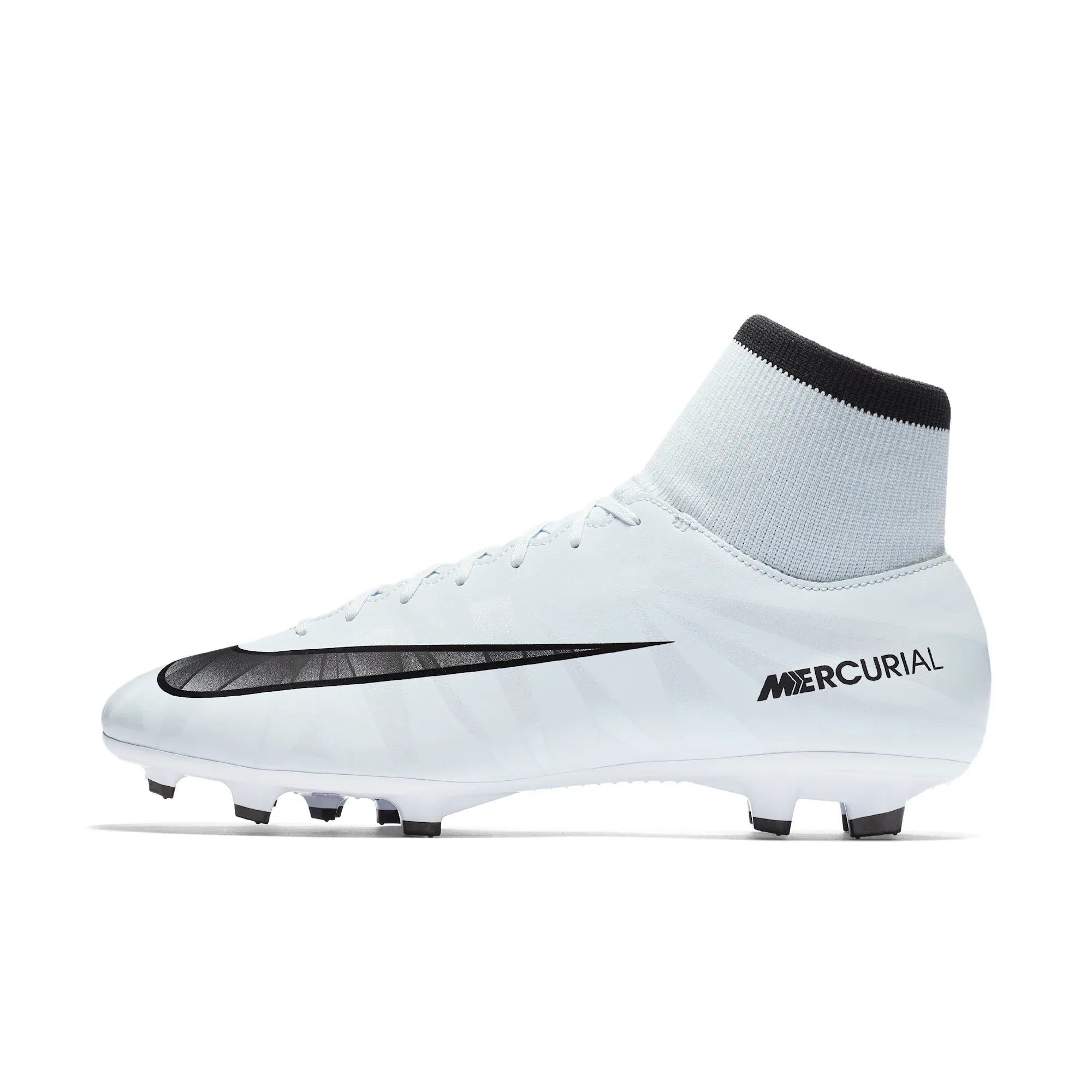 MERCURIAL VICTORY VI CR7 DF FG