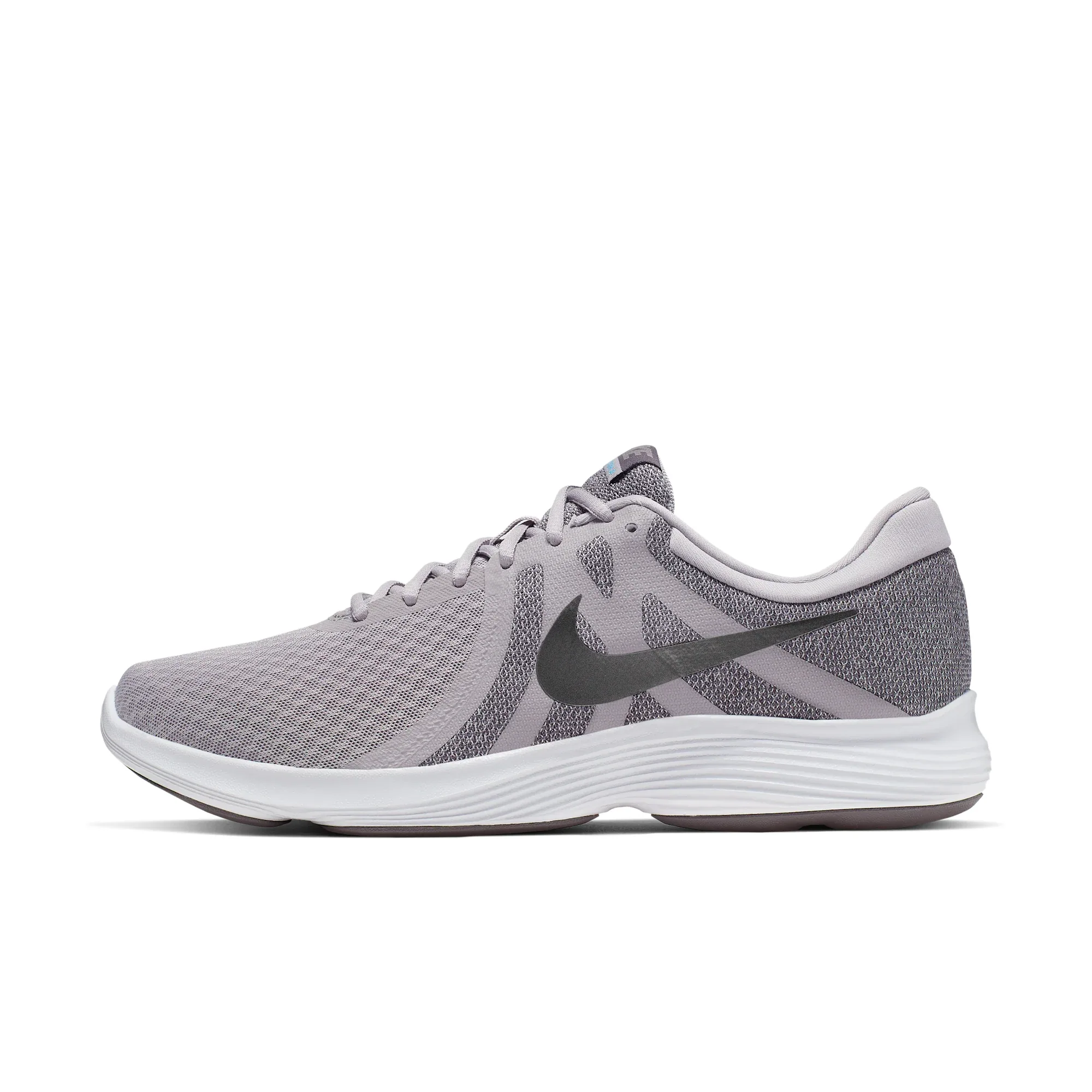 Nike Revolution 4