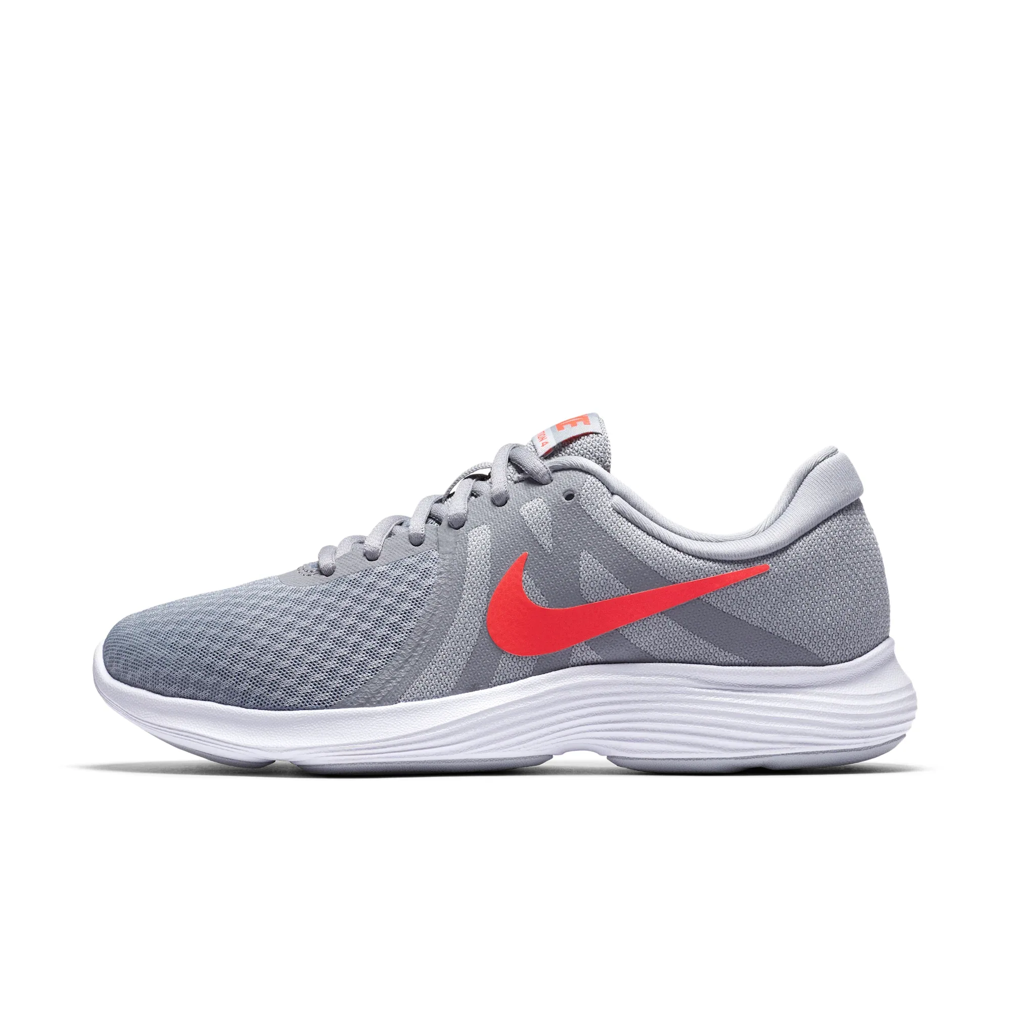 Nike Revolution 4