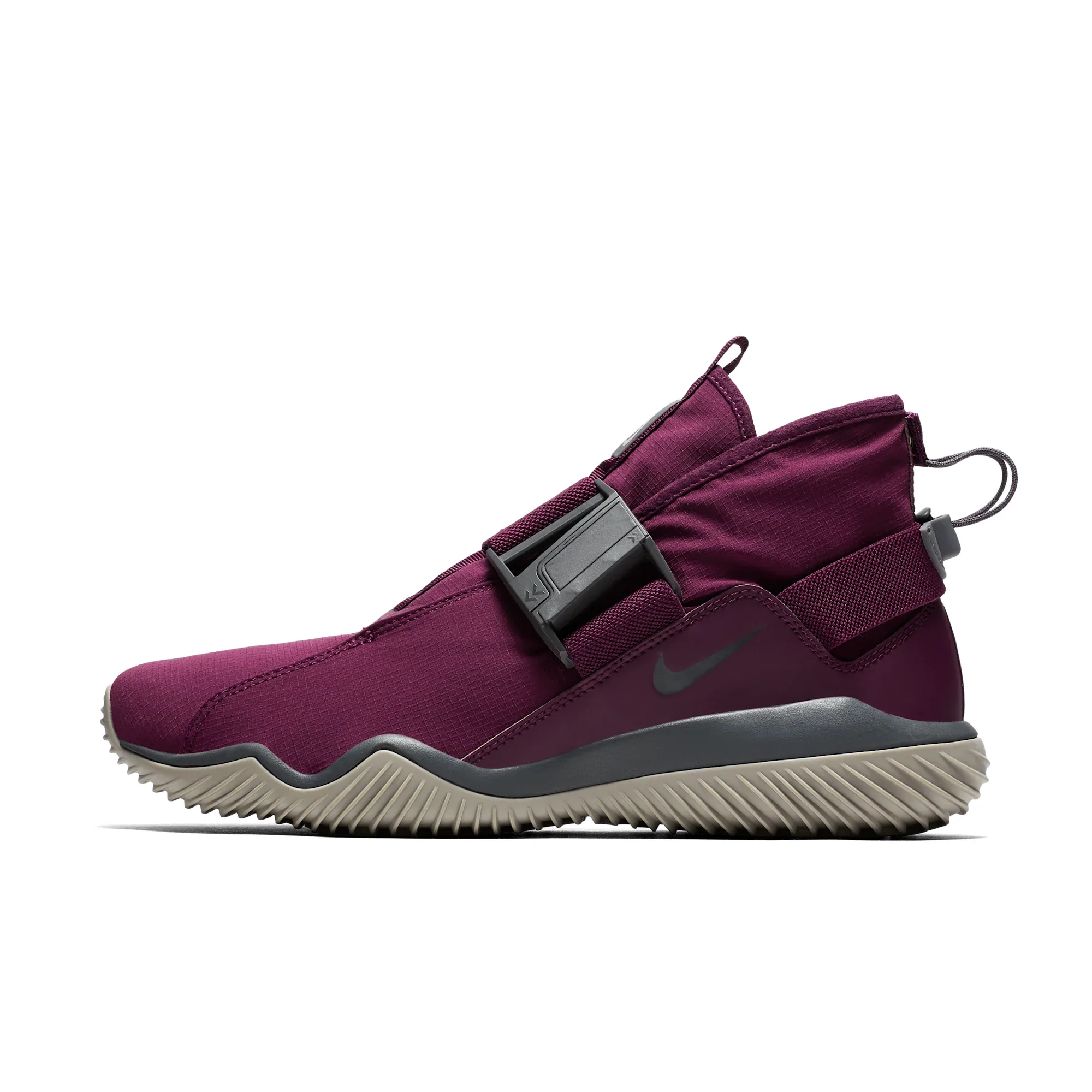NIKE KOMYUTER PRM