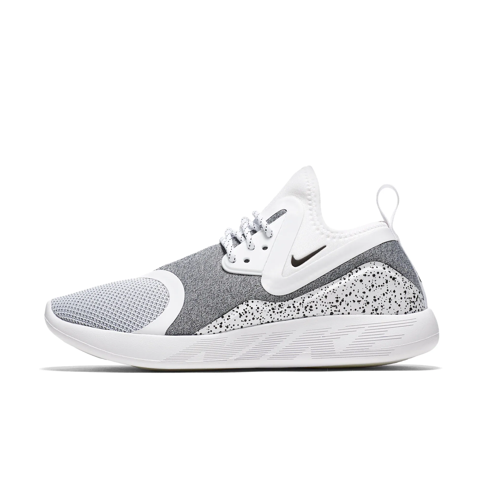 W NIKE LUNARCHARGE ESSENTIAL