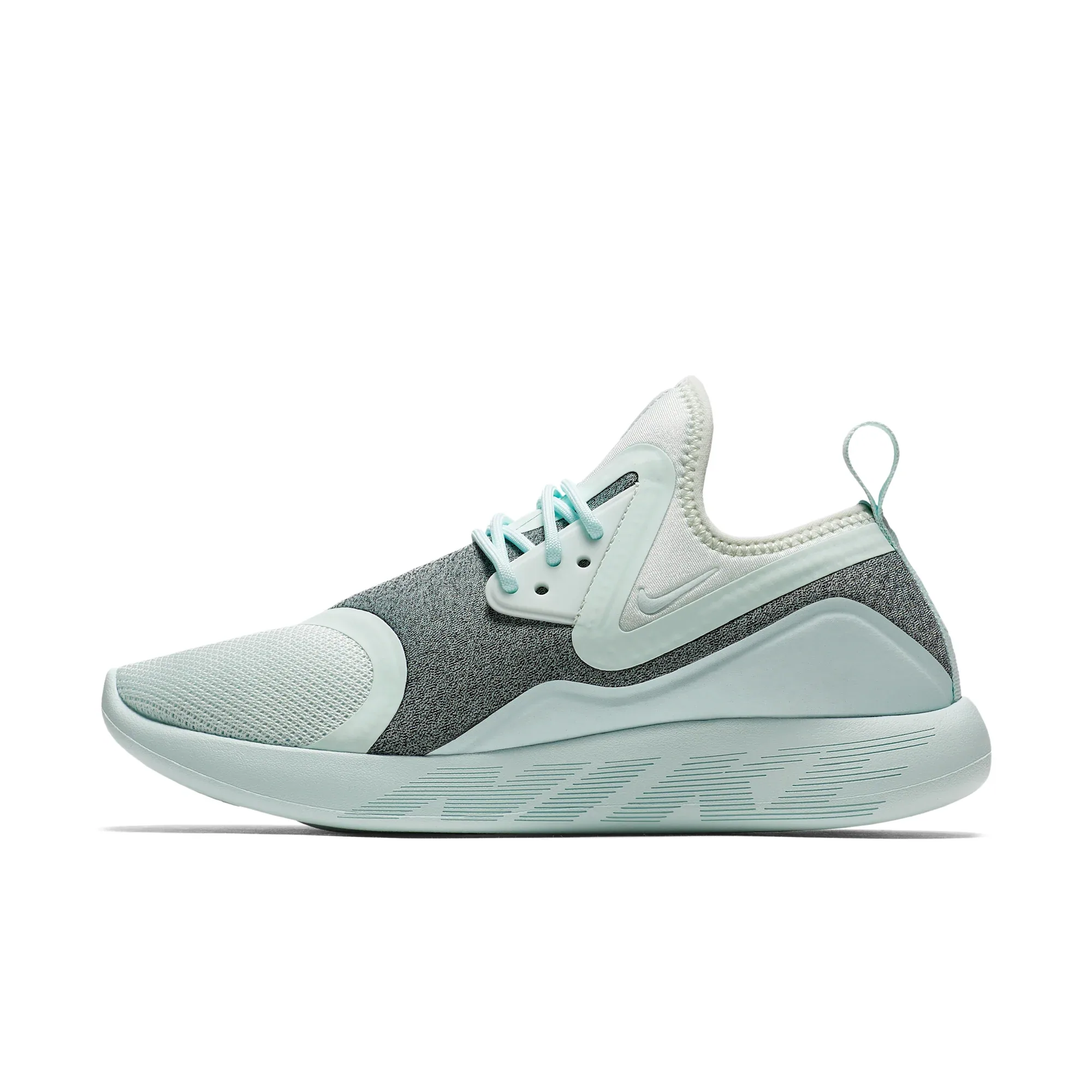 W NIKE LUNARCHARGE ESSENTIAL