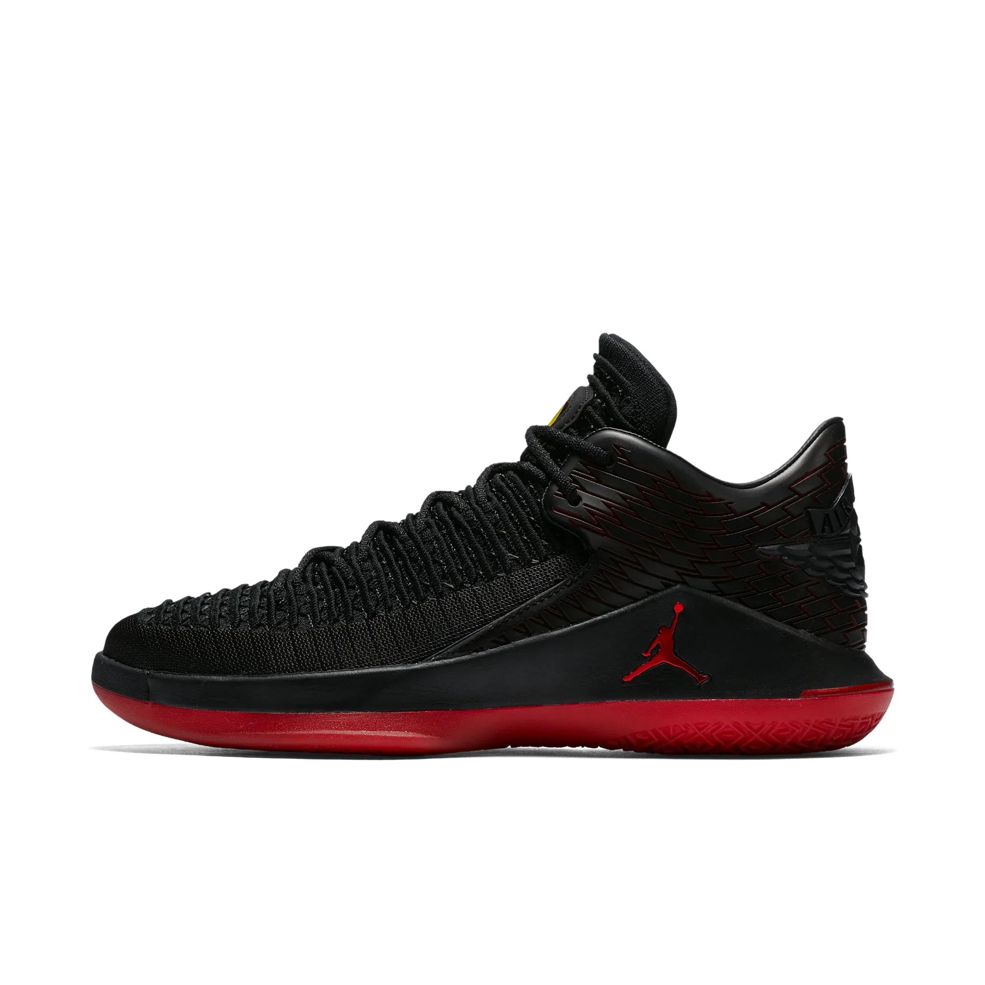 AIR JORDAN XXXII LOW