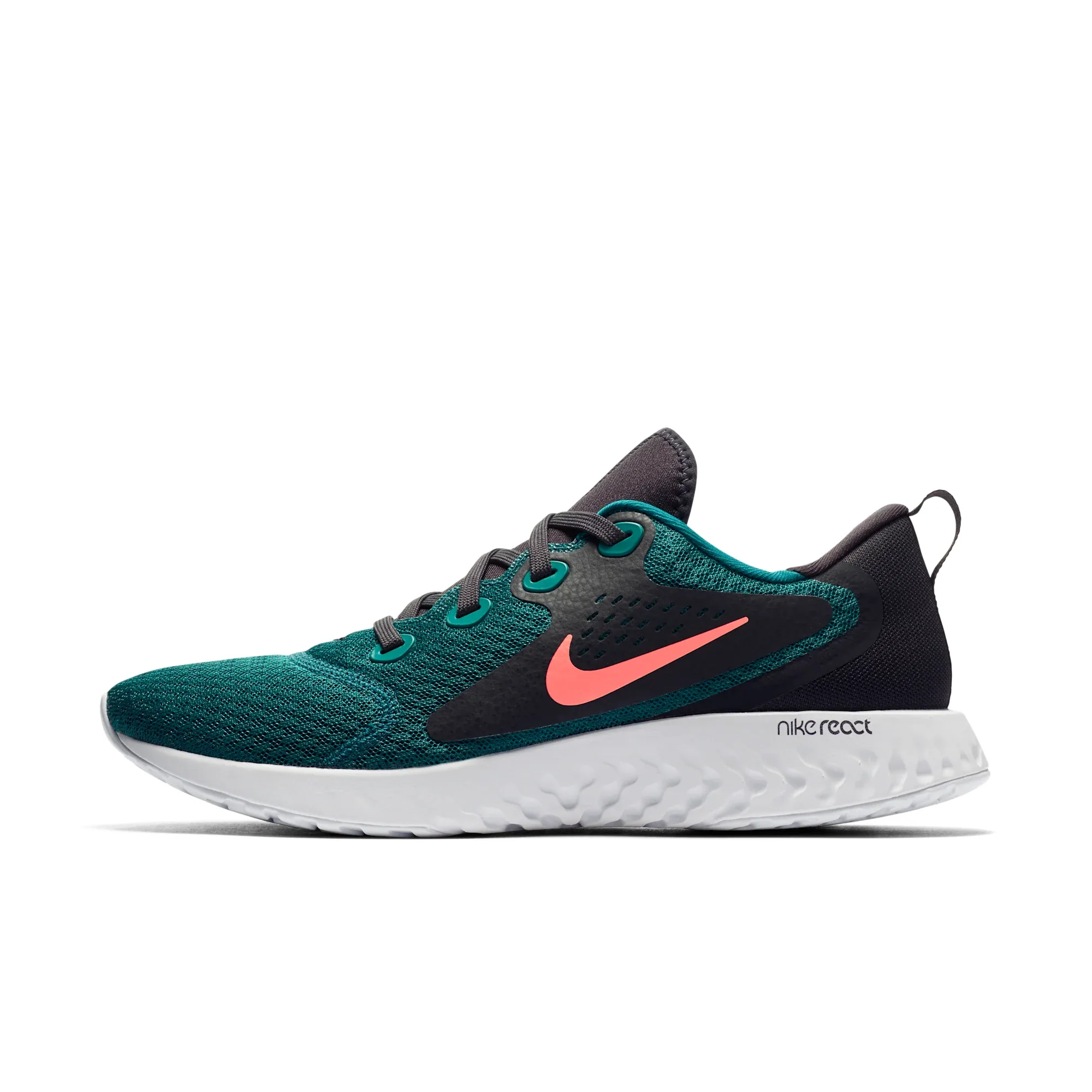 Nike Legend React