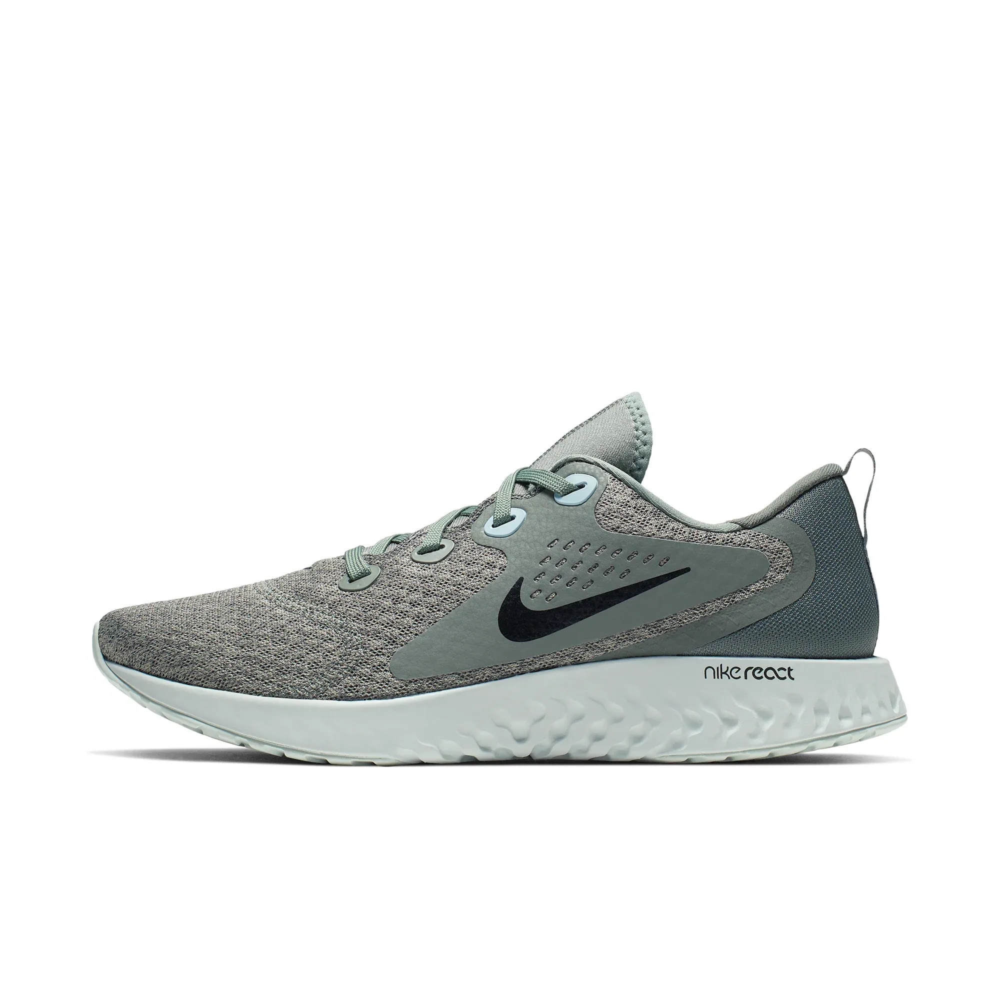 Nike Legend React