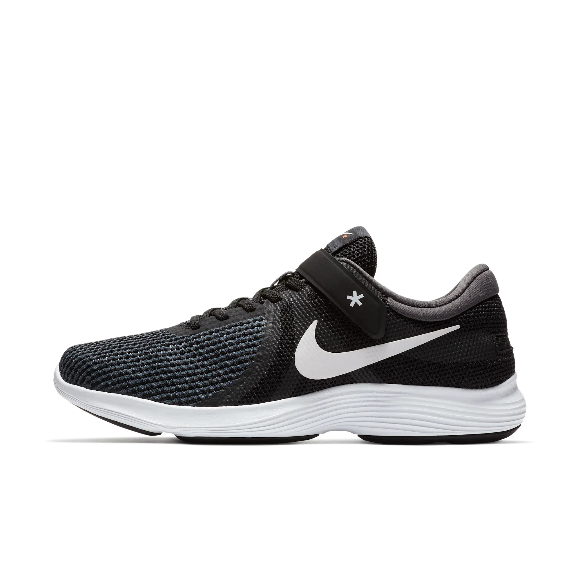 Nike Revolution 4 FlyEase