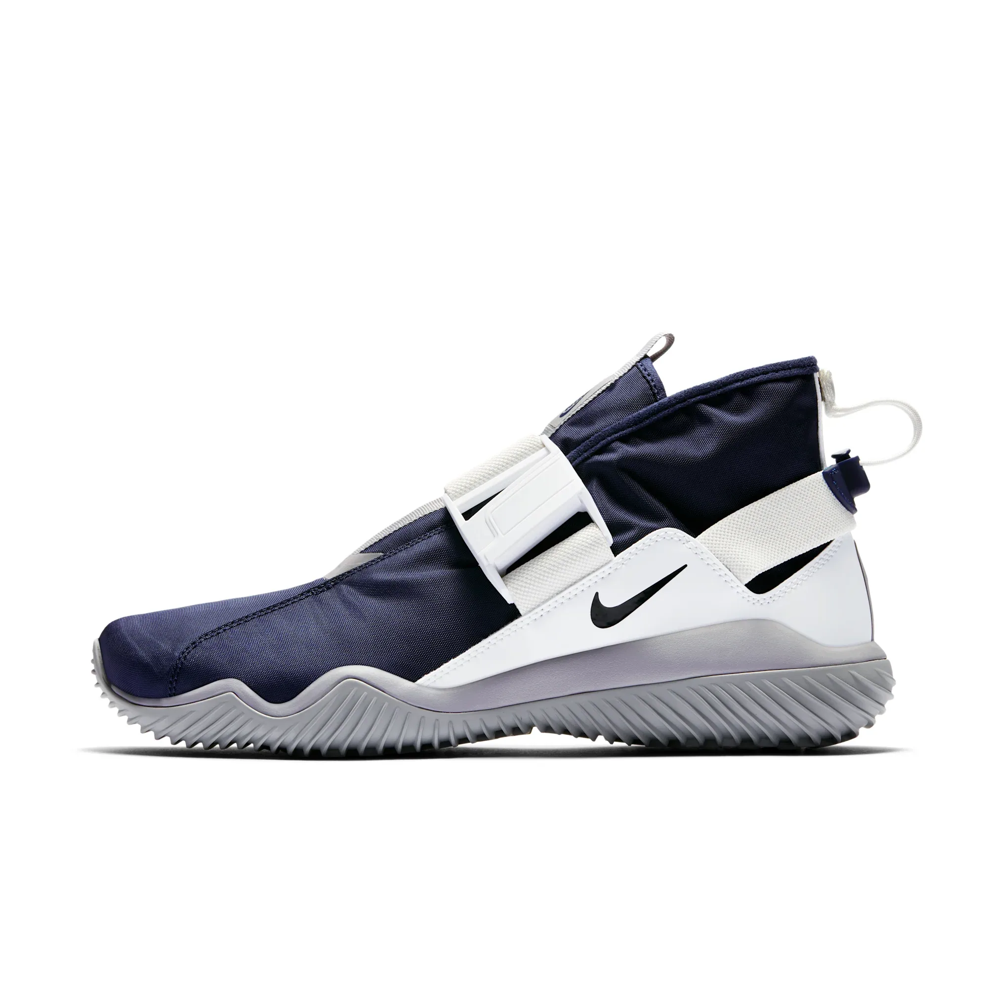 NIKE KOMYUTER
