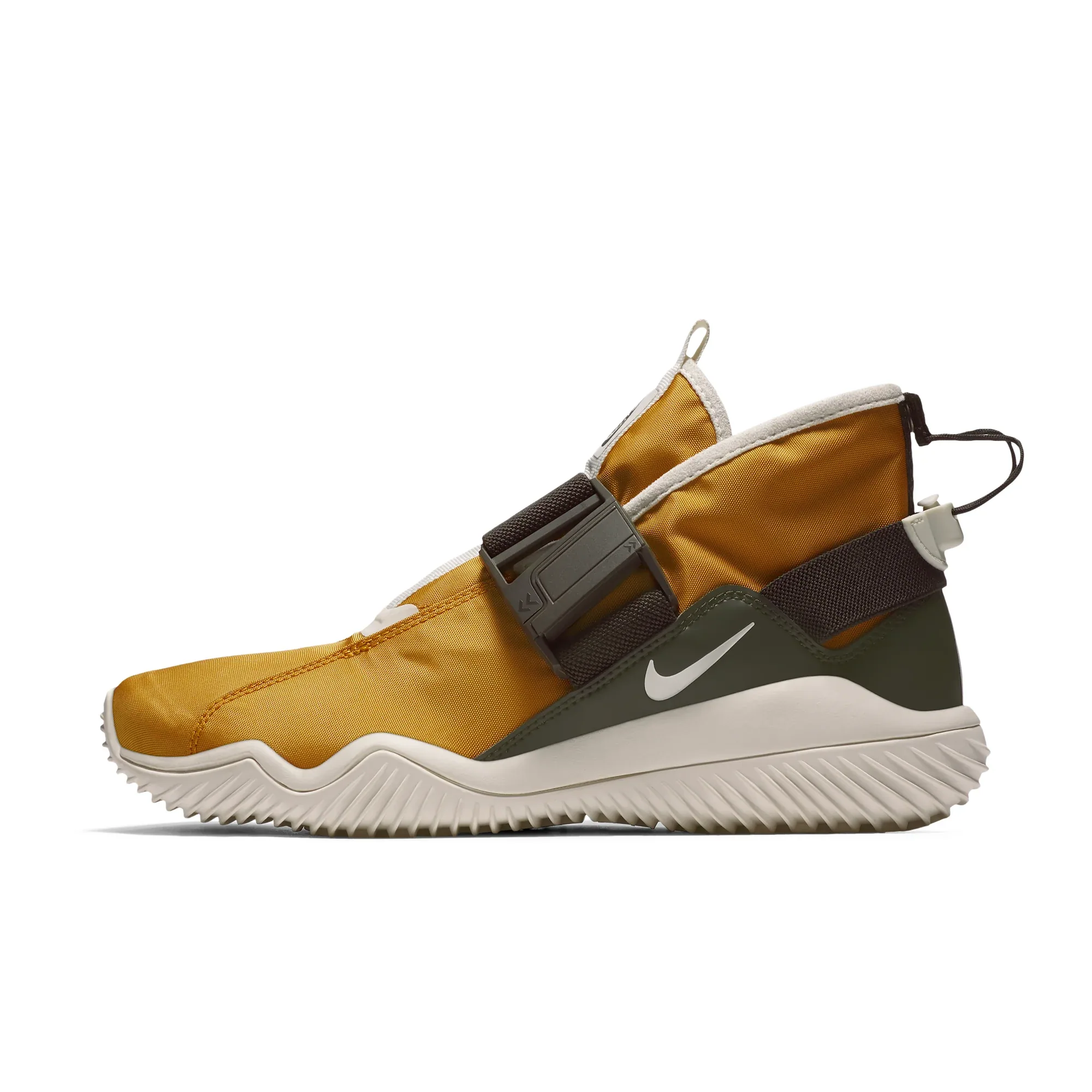 NIKE KOMYUTER