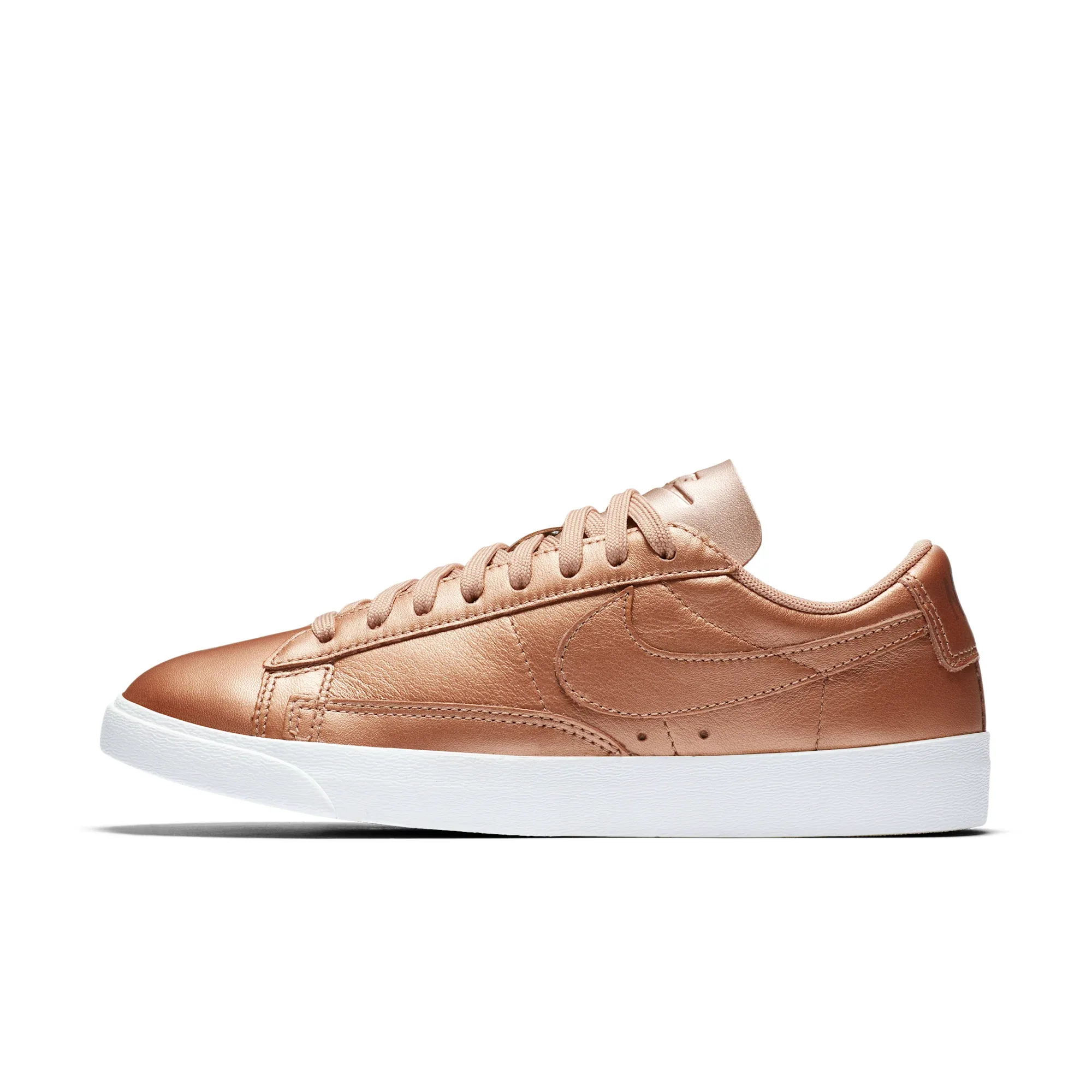 W BLAZER LOW LE