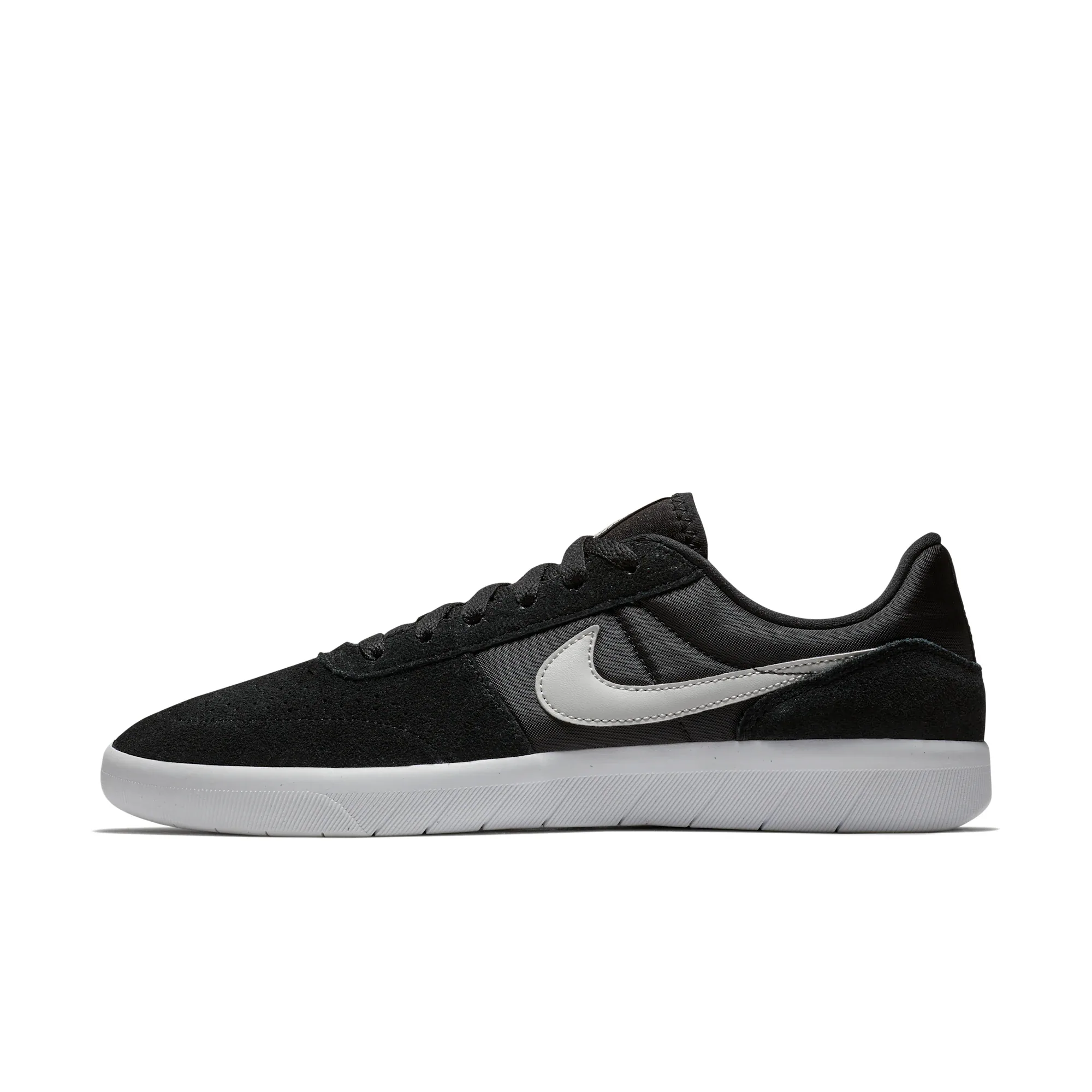 Nike SB Team Classic