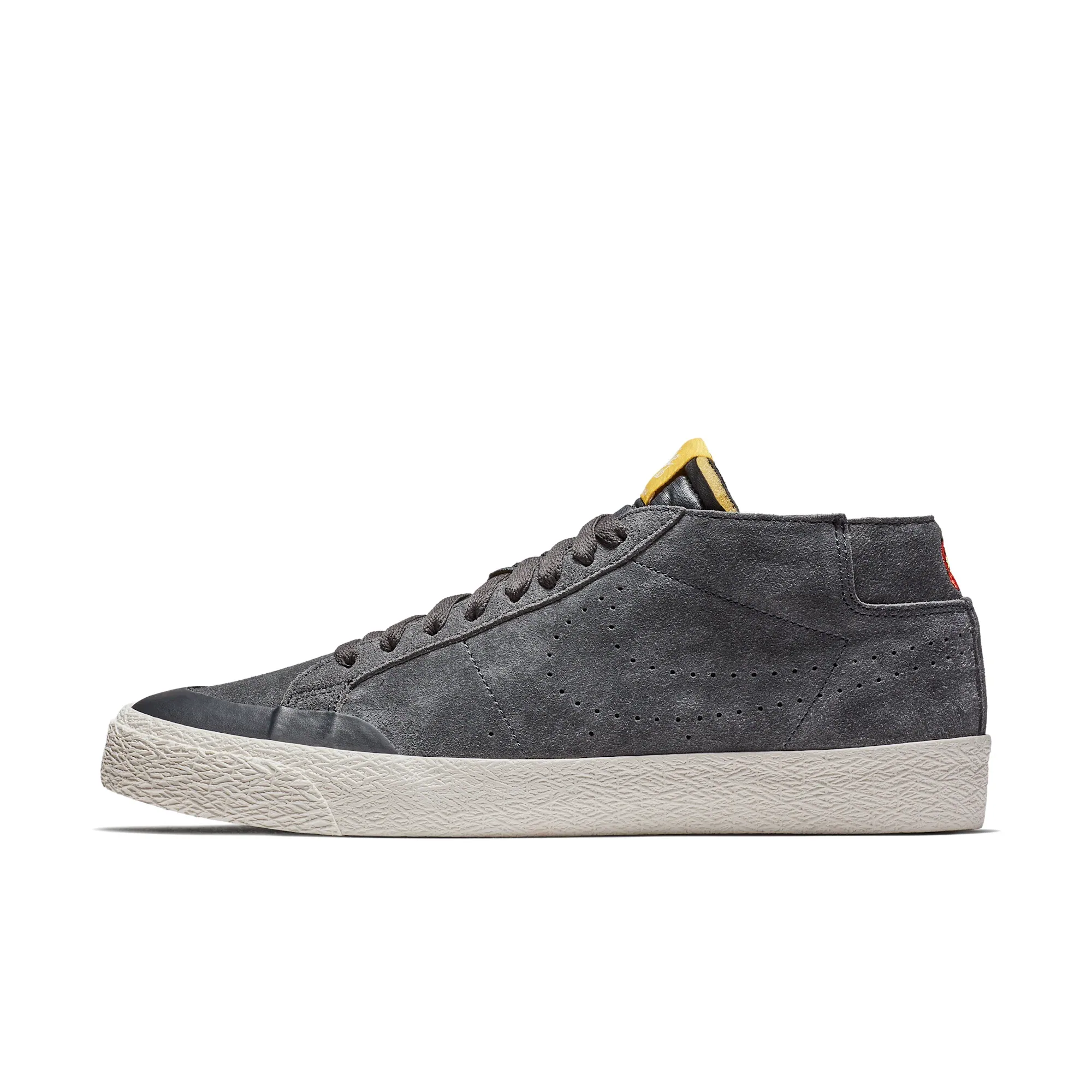 NIKE SB ZOOM BLAZER CHUKKA XT