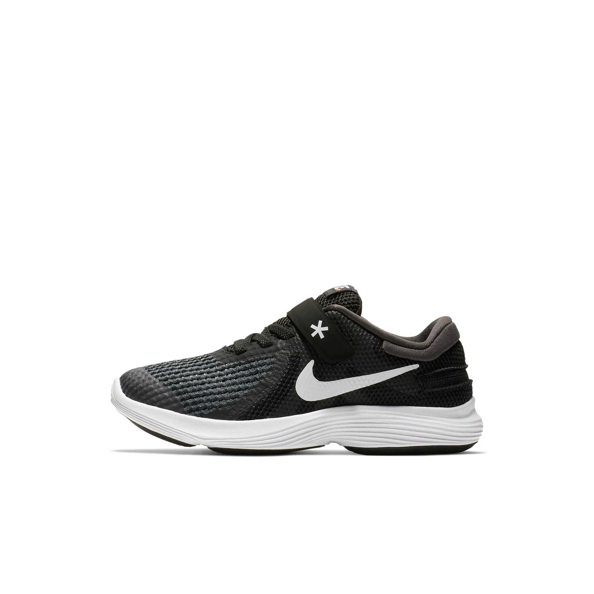 Nike Revolution 4 FlyEase