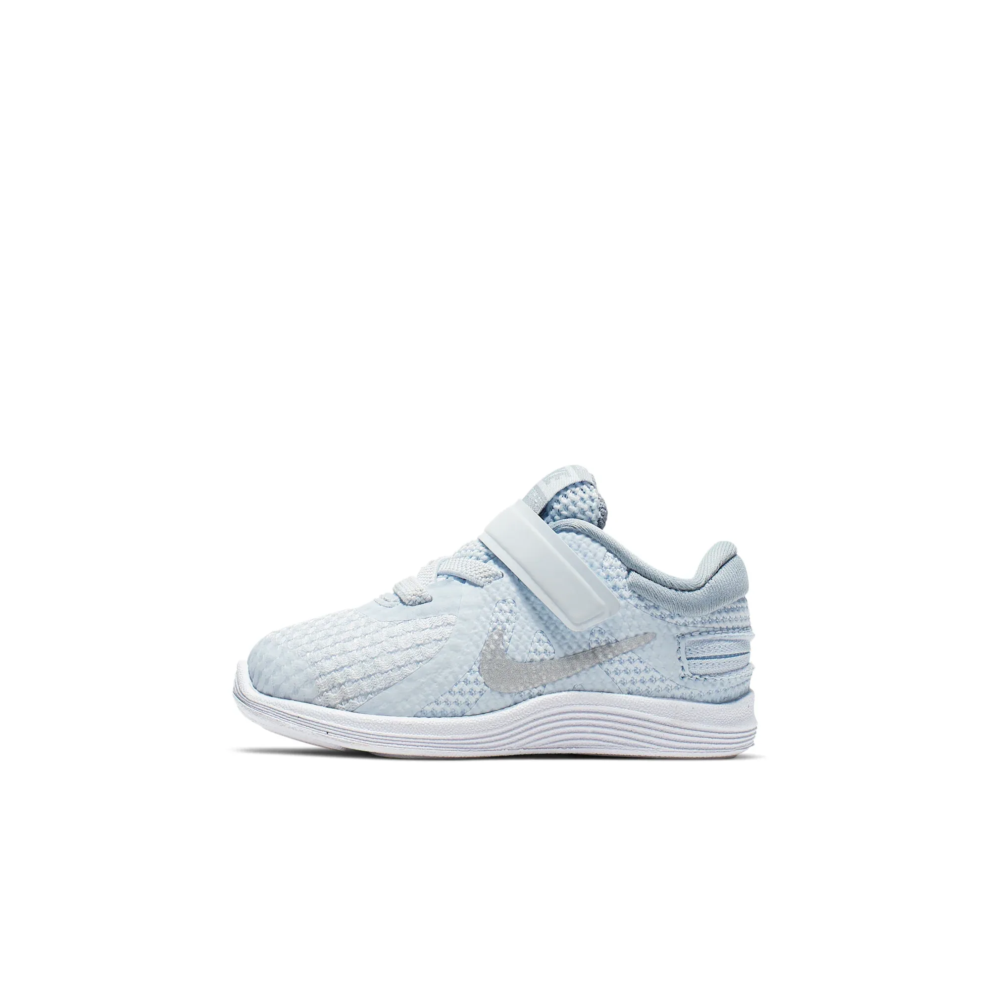 Nike Revolution 4 FlyEase