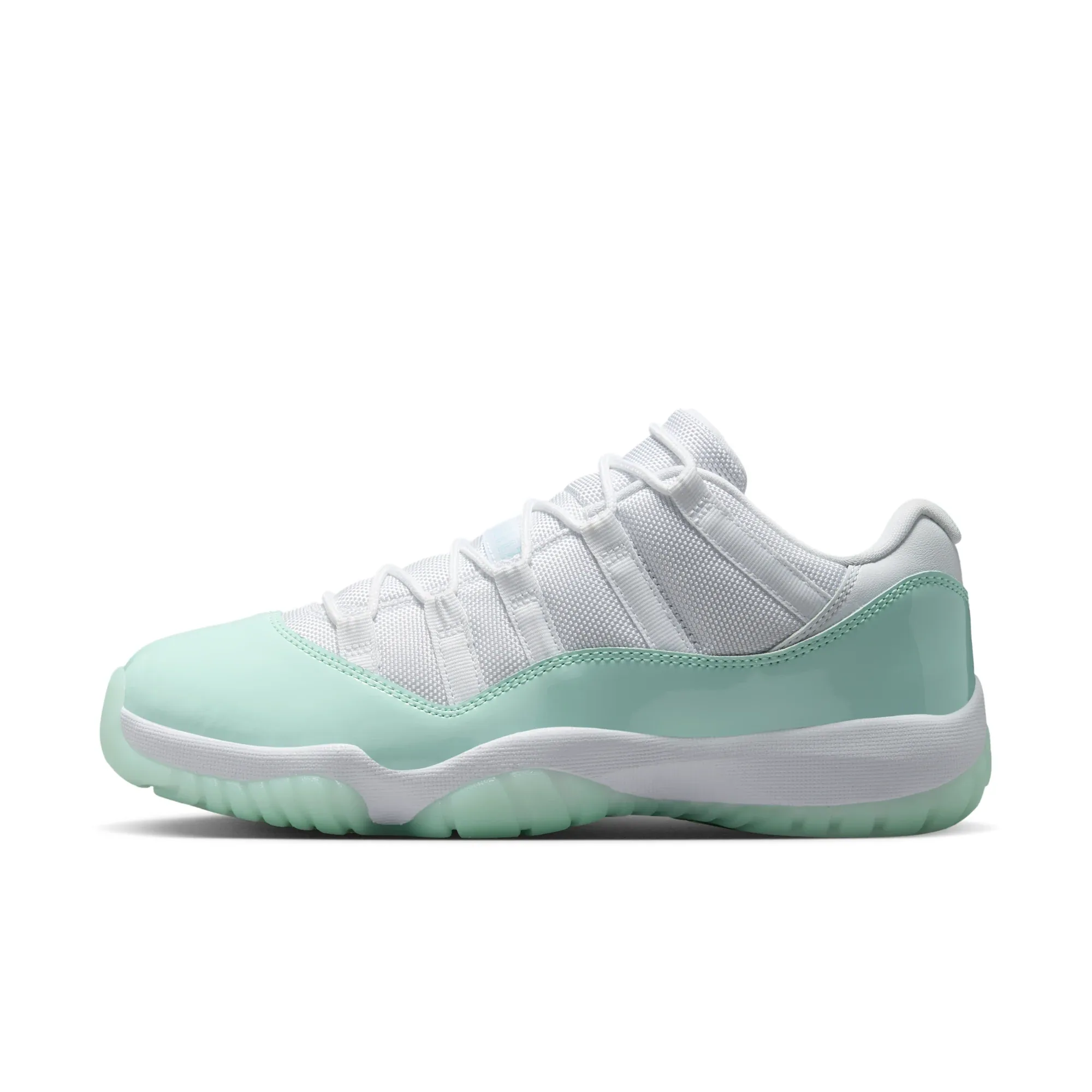 Air Jordan 11 Retro Low "Igloo"
