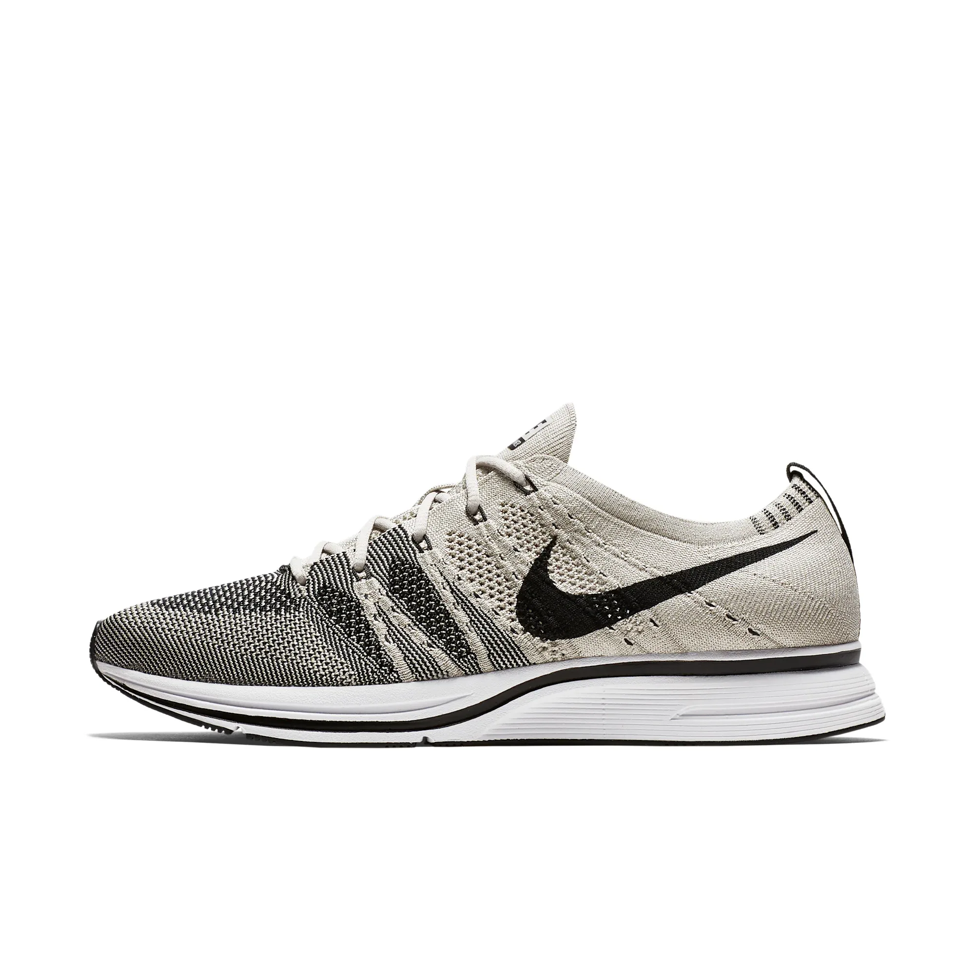 NIKE FLYKNIT TRAINER