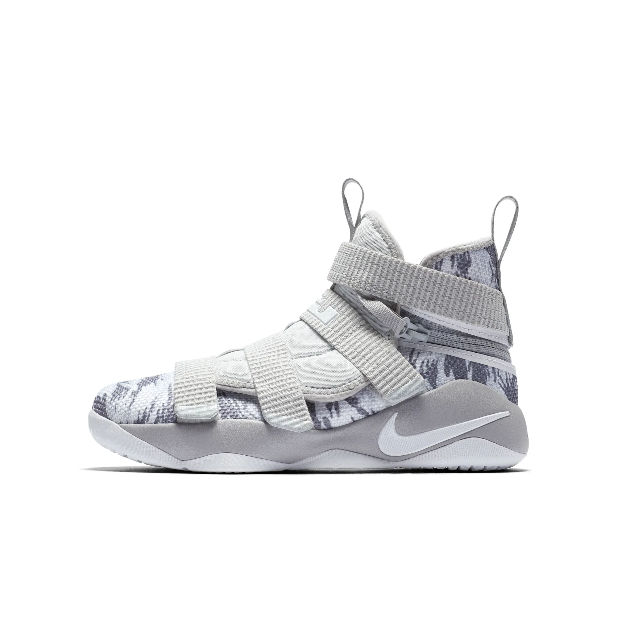 LeBron Soldier 11 FlyEase
