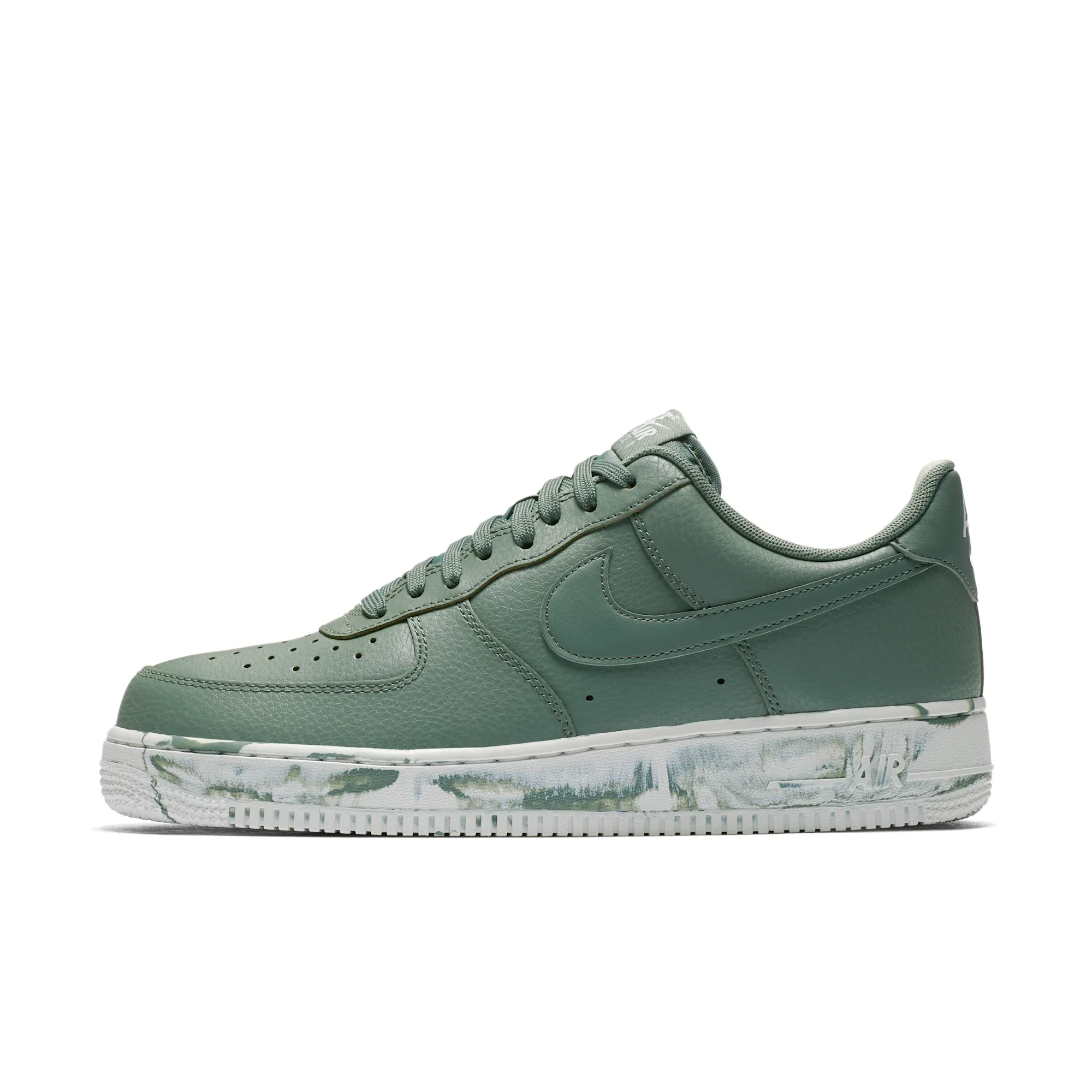 AIR FORCE 1 '07 LV8 LTHR