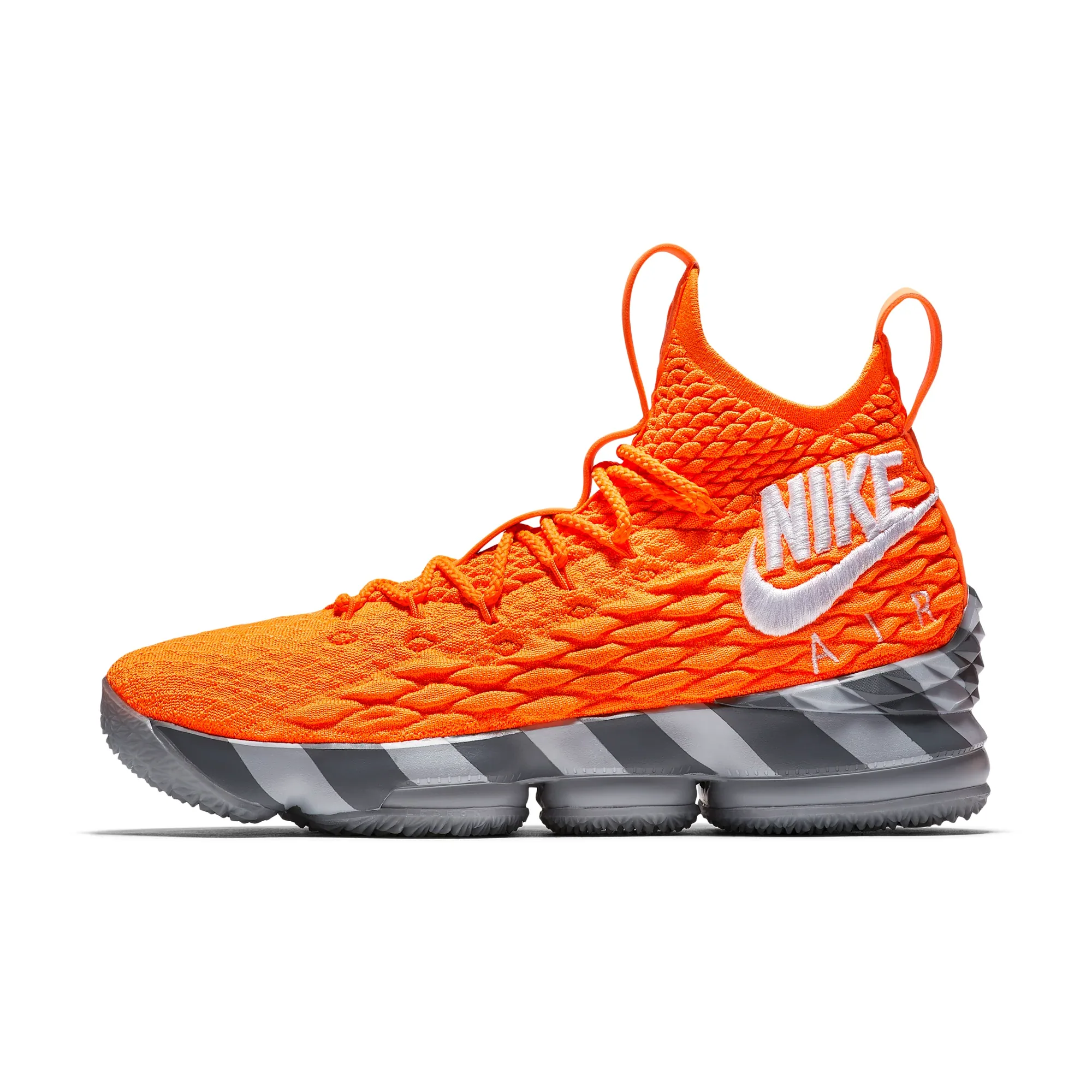 LEBRON XV KS2A