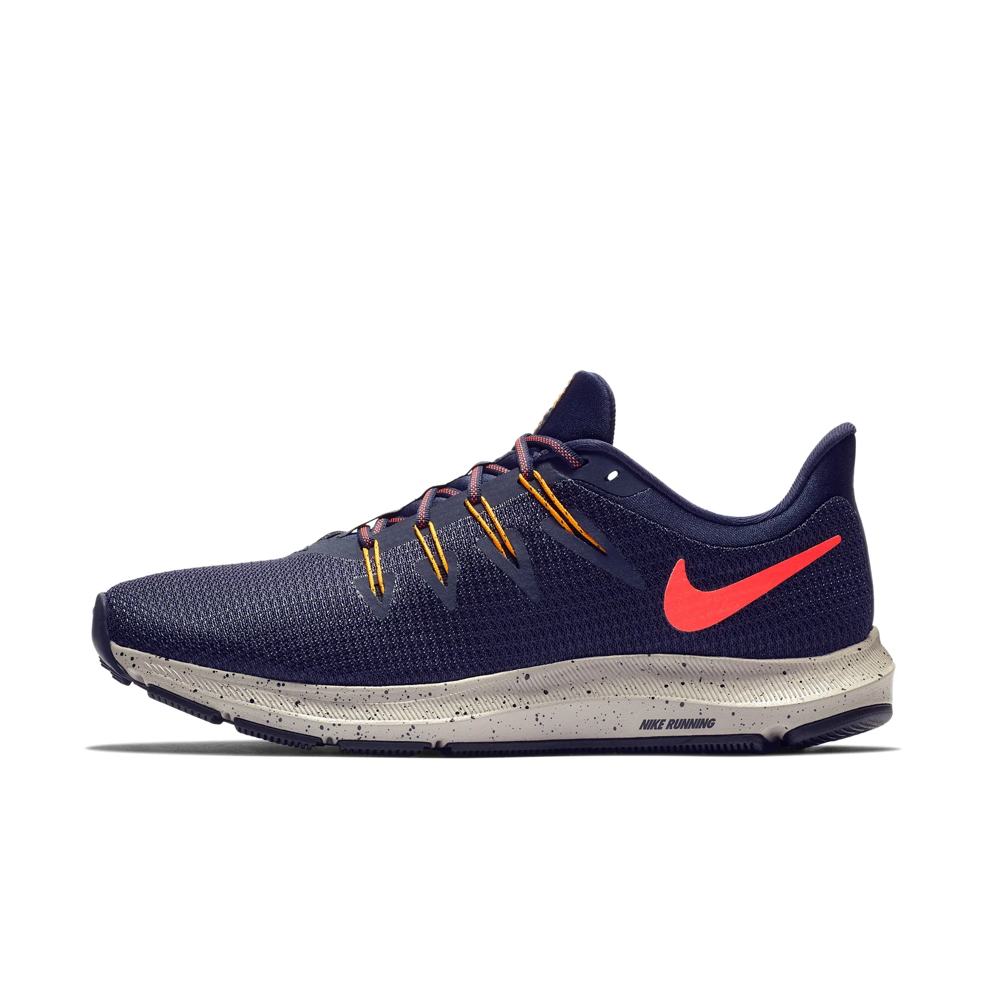 WMNS NIKE QUEST SE