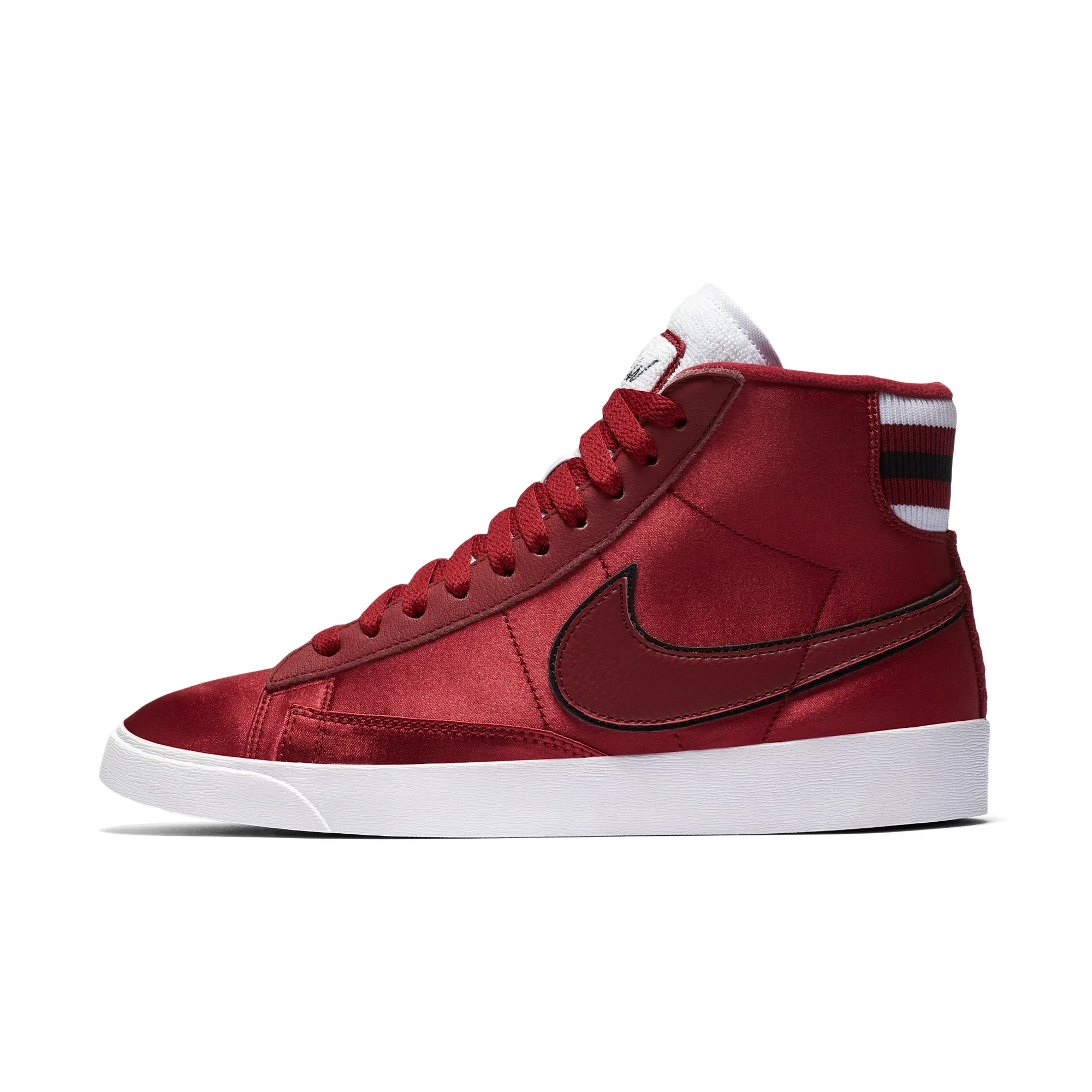 W BLAZER MID PRM