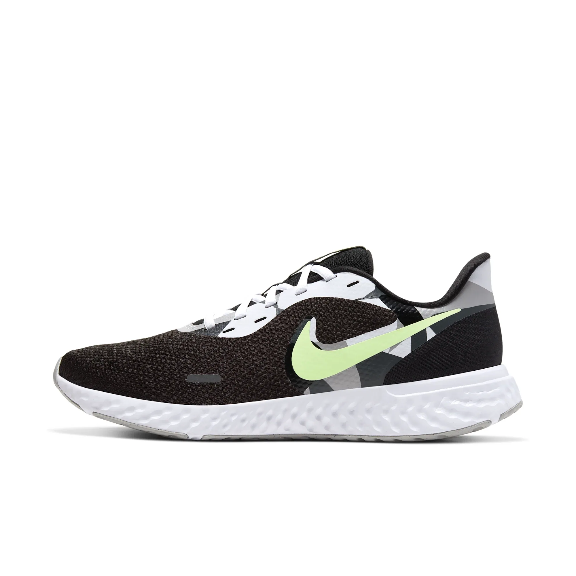 Nike Revolution 5