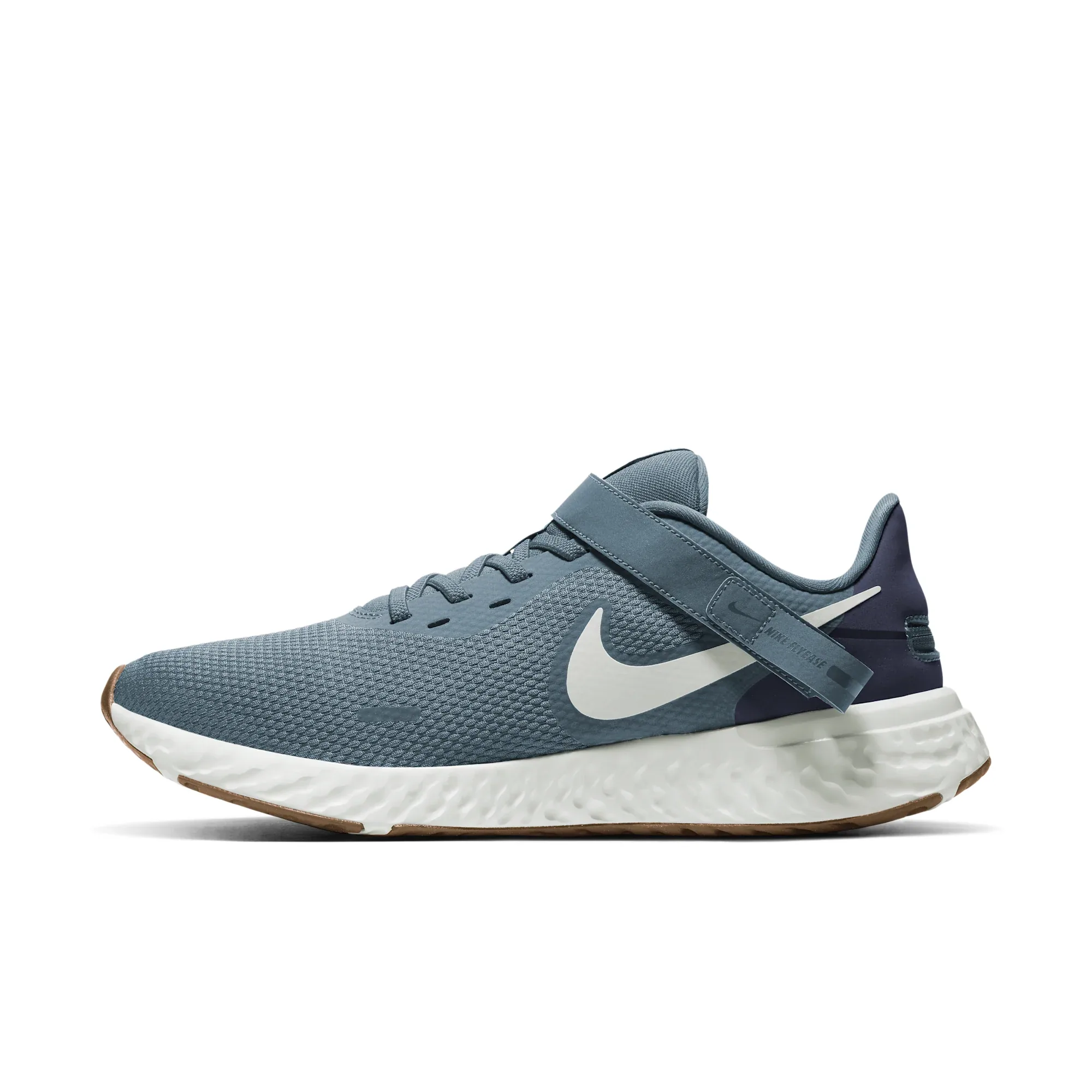 Nike Revolution 5 FlyEase