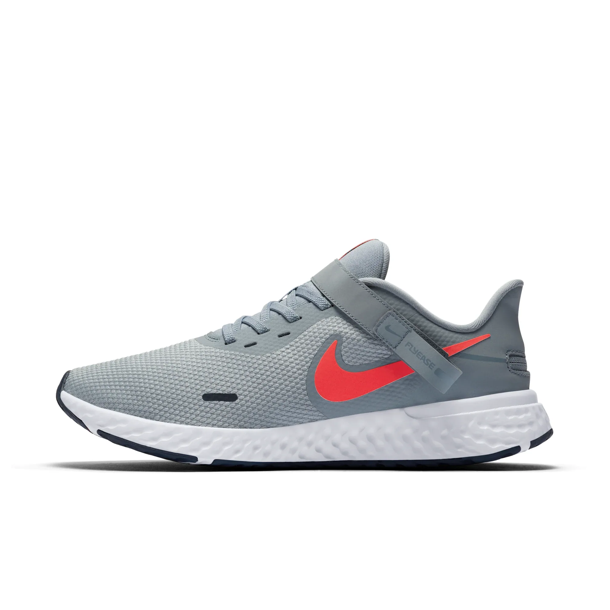 Nike Revolution 5 FlyEase