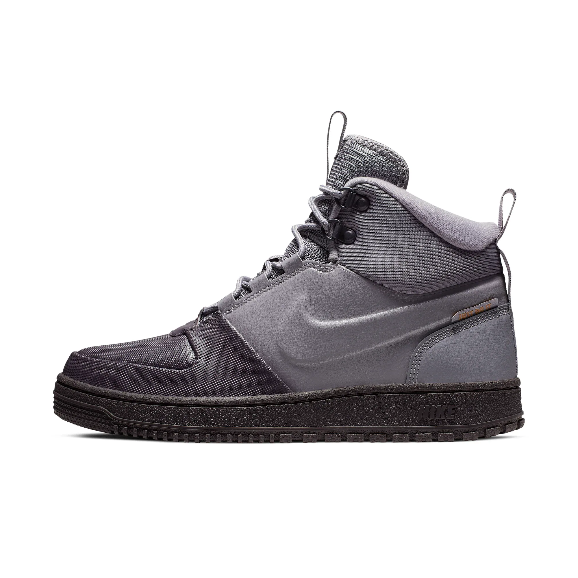 Nike Path Winter