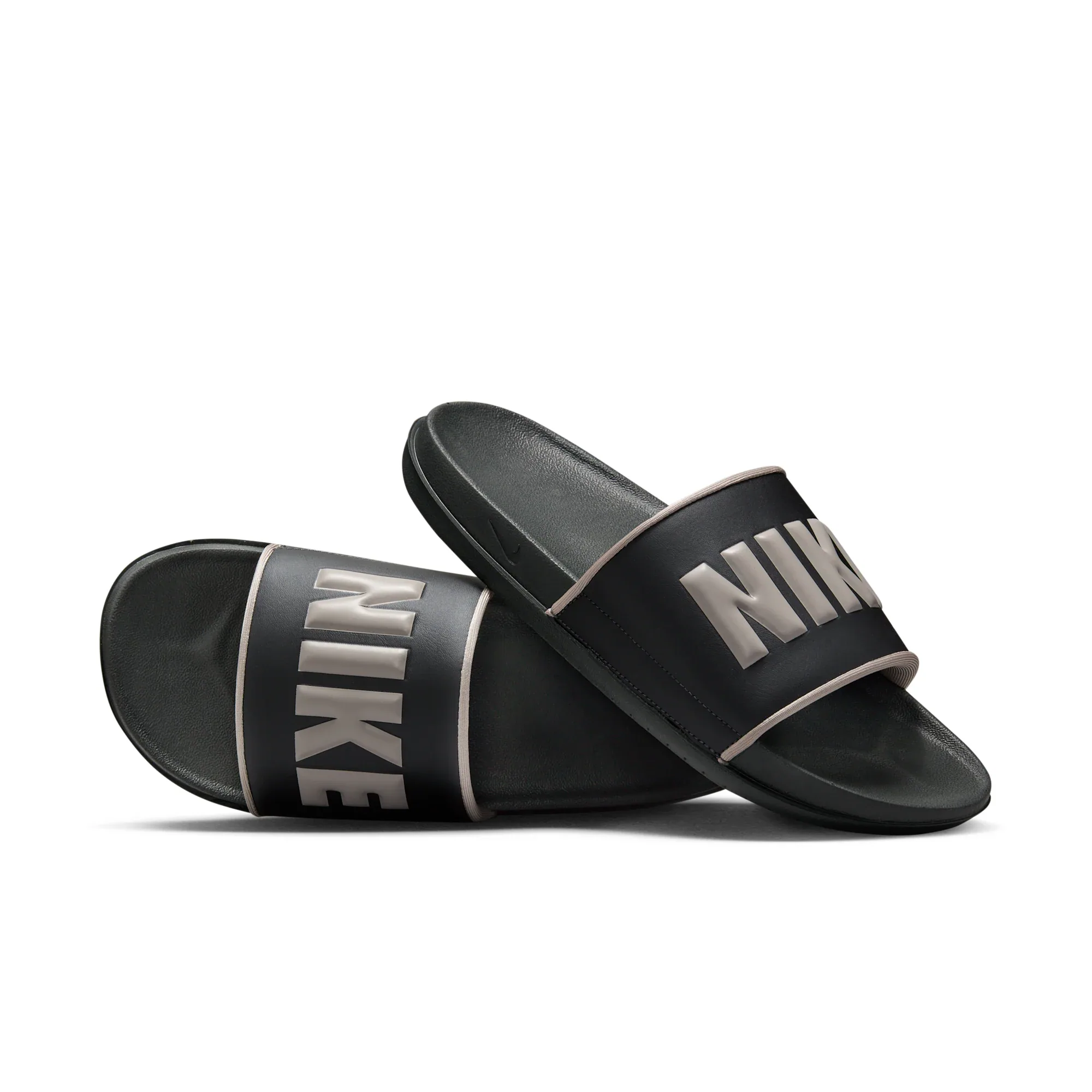 Nike Offcourt
