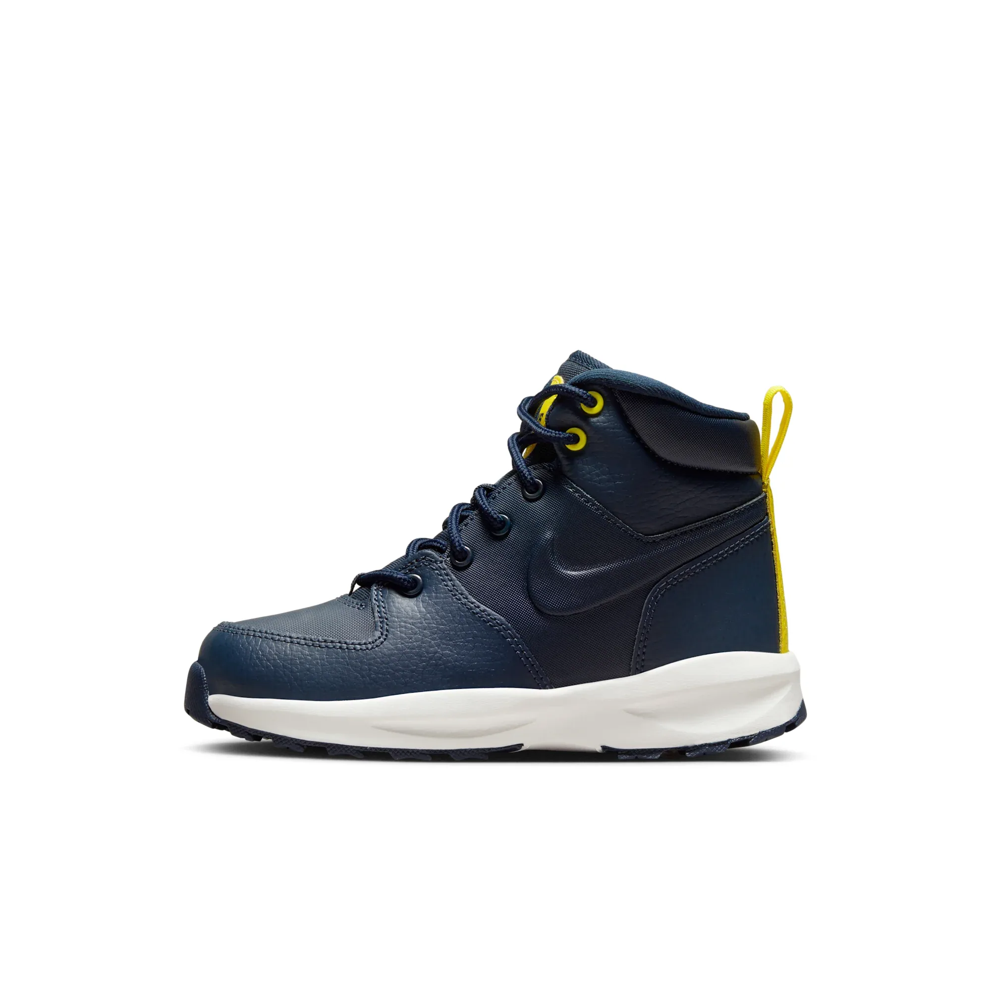 Nike Manoa