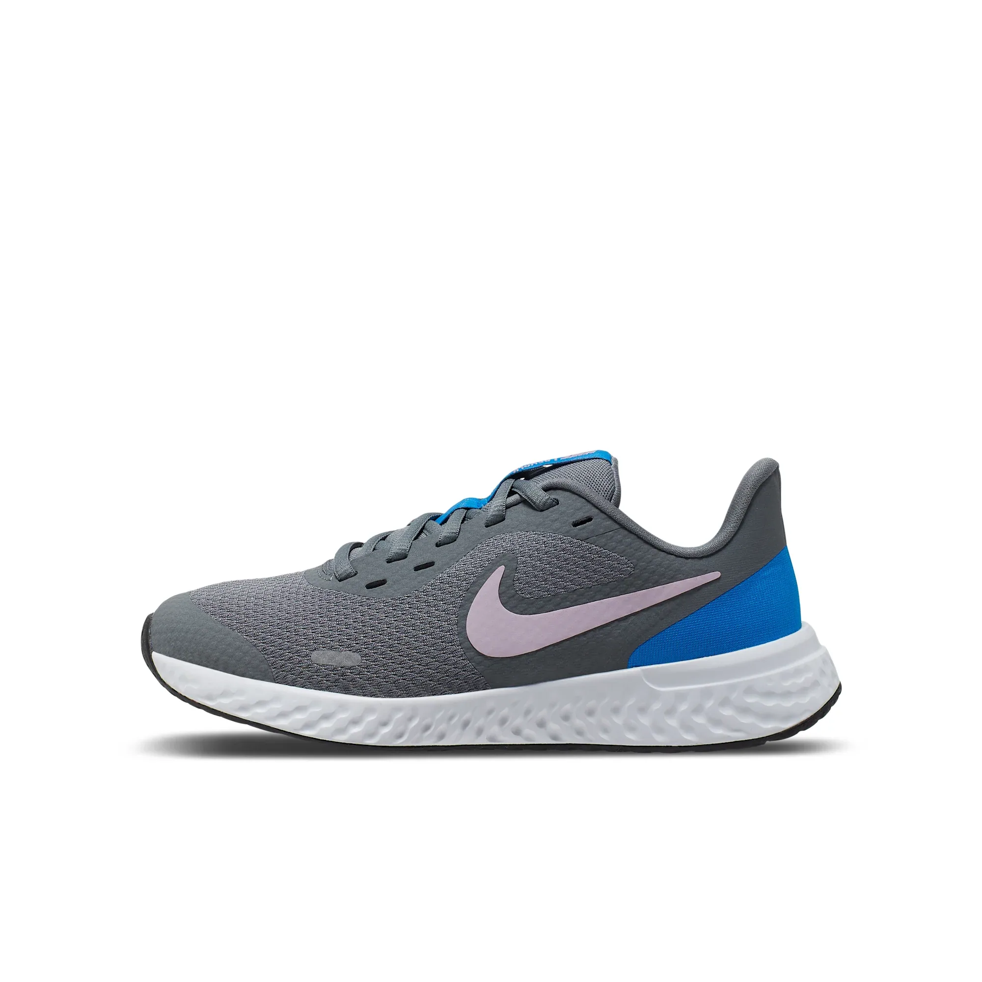Nike Revolution 5